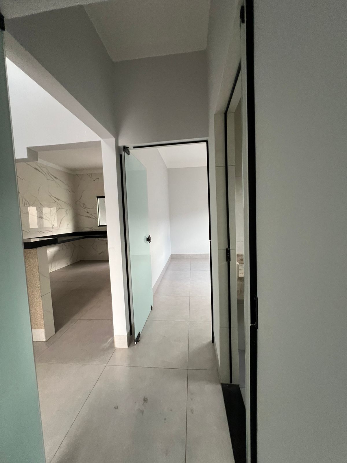 Casa 2 Quartos para Venda na Vila Mariana - Aparecida de Goiânia — foto