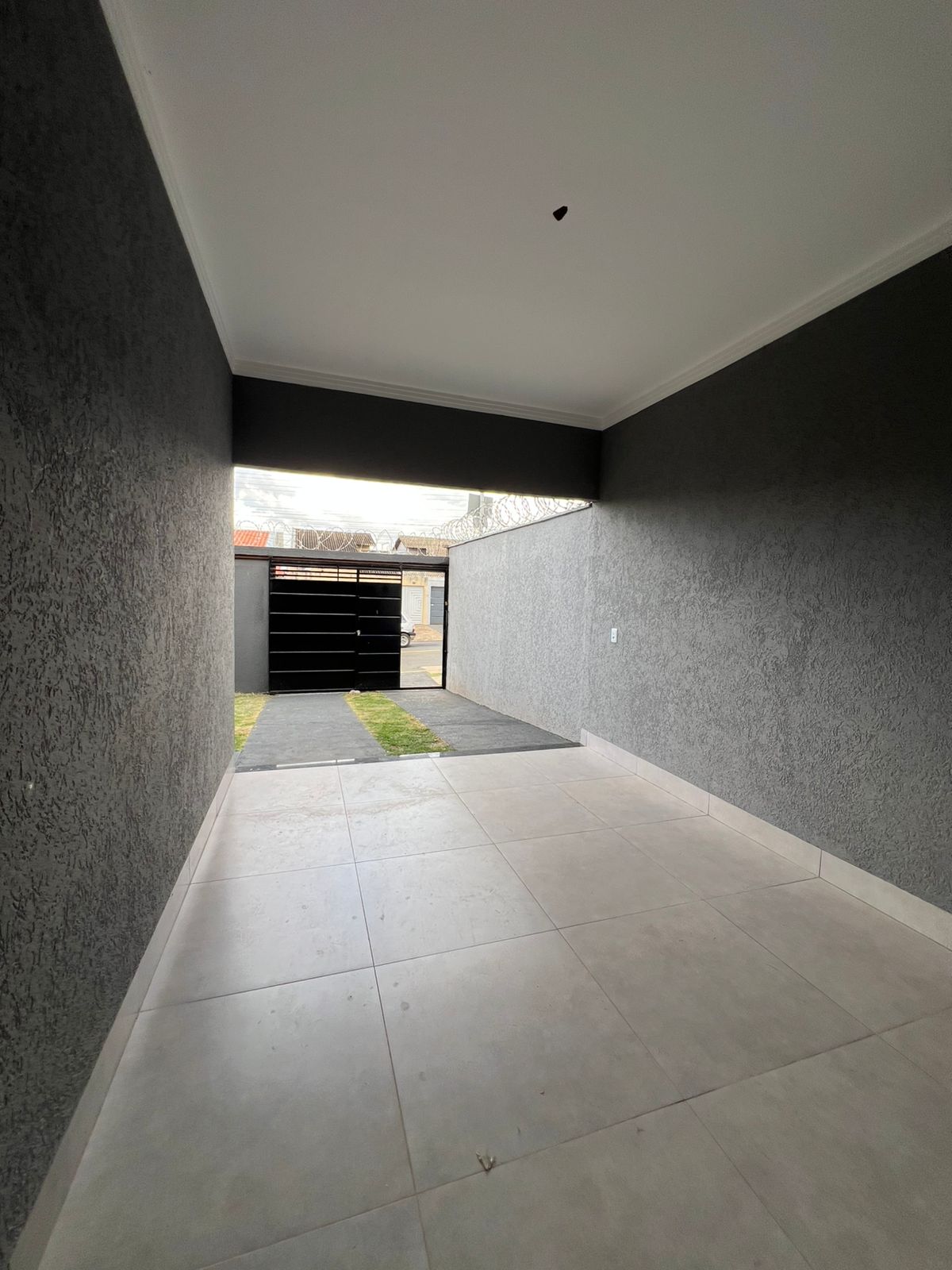 Casa 2 Quartos para Venda na Vila Mariana - Aparecida de Goiânia — foto