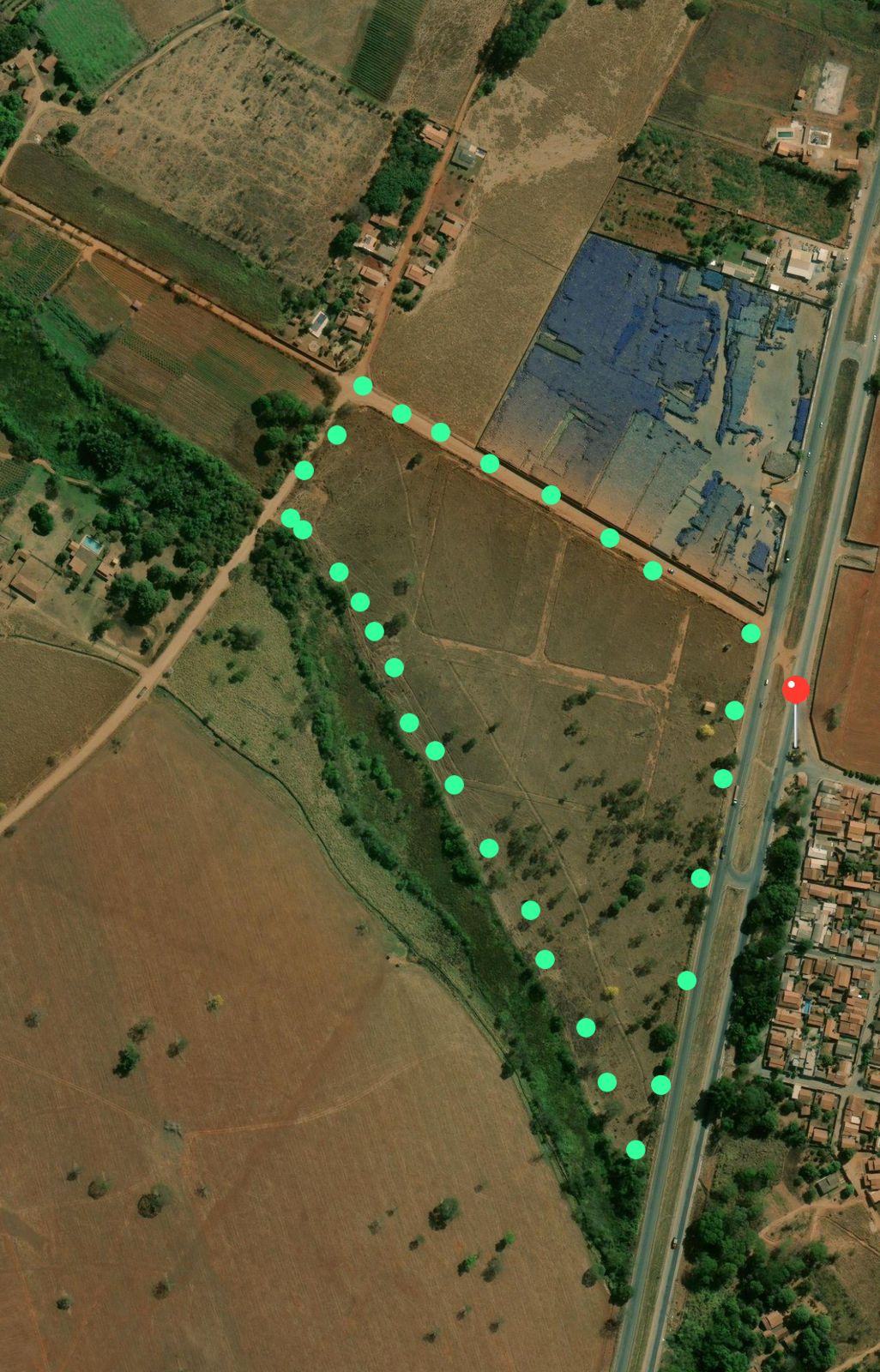 TERRENO INDUSTRIAL À VENDA NA GO-080 (KM 20) – 117.000 m², GRANDE FACHADA E ALTA VISIBILIDADE — foto