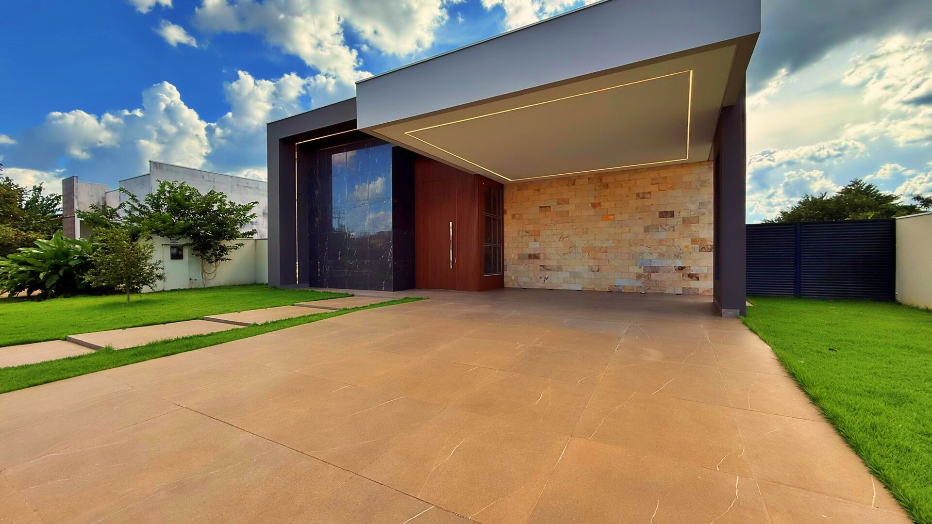 Casa 4 Quartos, 272 m² Mobiliada à Venda no Condomínio Polinésia Resort — foto