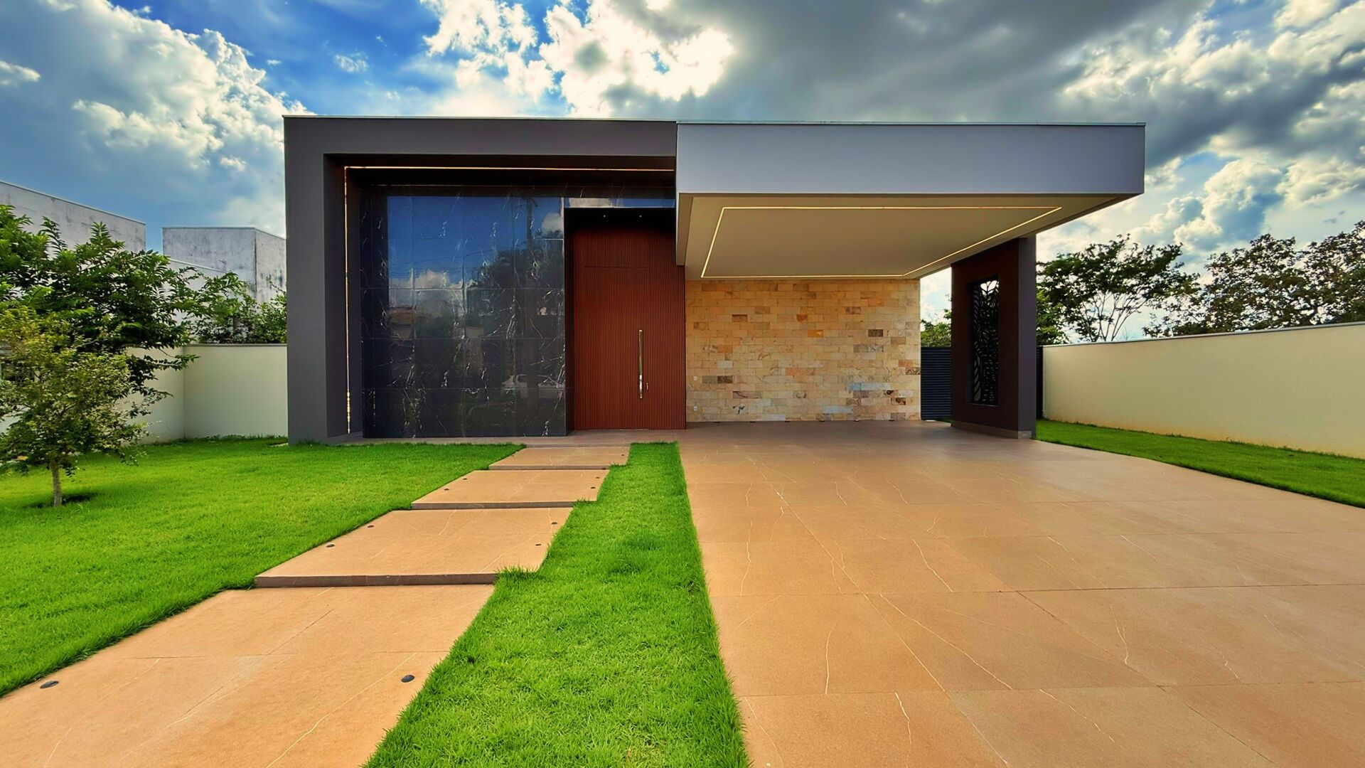 Casa 4 Quartos, 272 m² Mobiliada à Venda no Condomínio Polinésia Resort — foto
