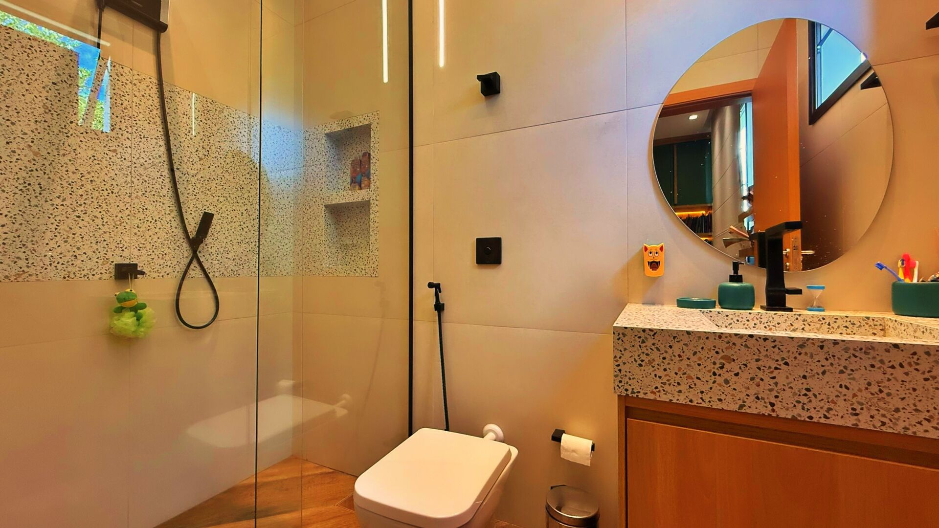 Casa 4 Quartos, 272 m² Mobiliada à Venda no Condomínio Polinésia Resort — foto