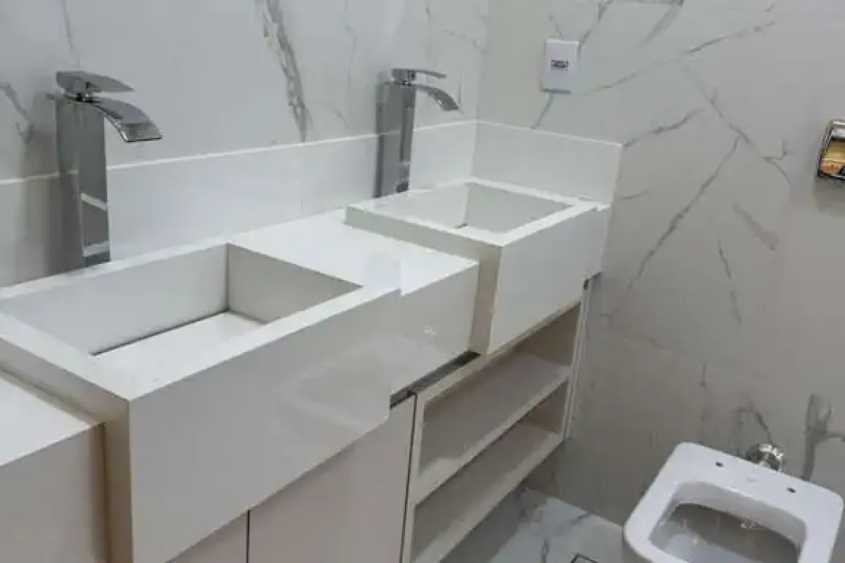 Sobrados de Alto Padrão à Venda no Jardim Vila Boa - Goiânia/GO   Localização privilegiada, ao lado da Av. Olavo Bilac! — foto