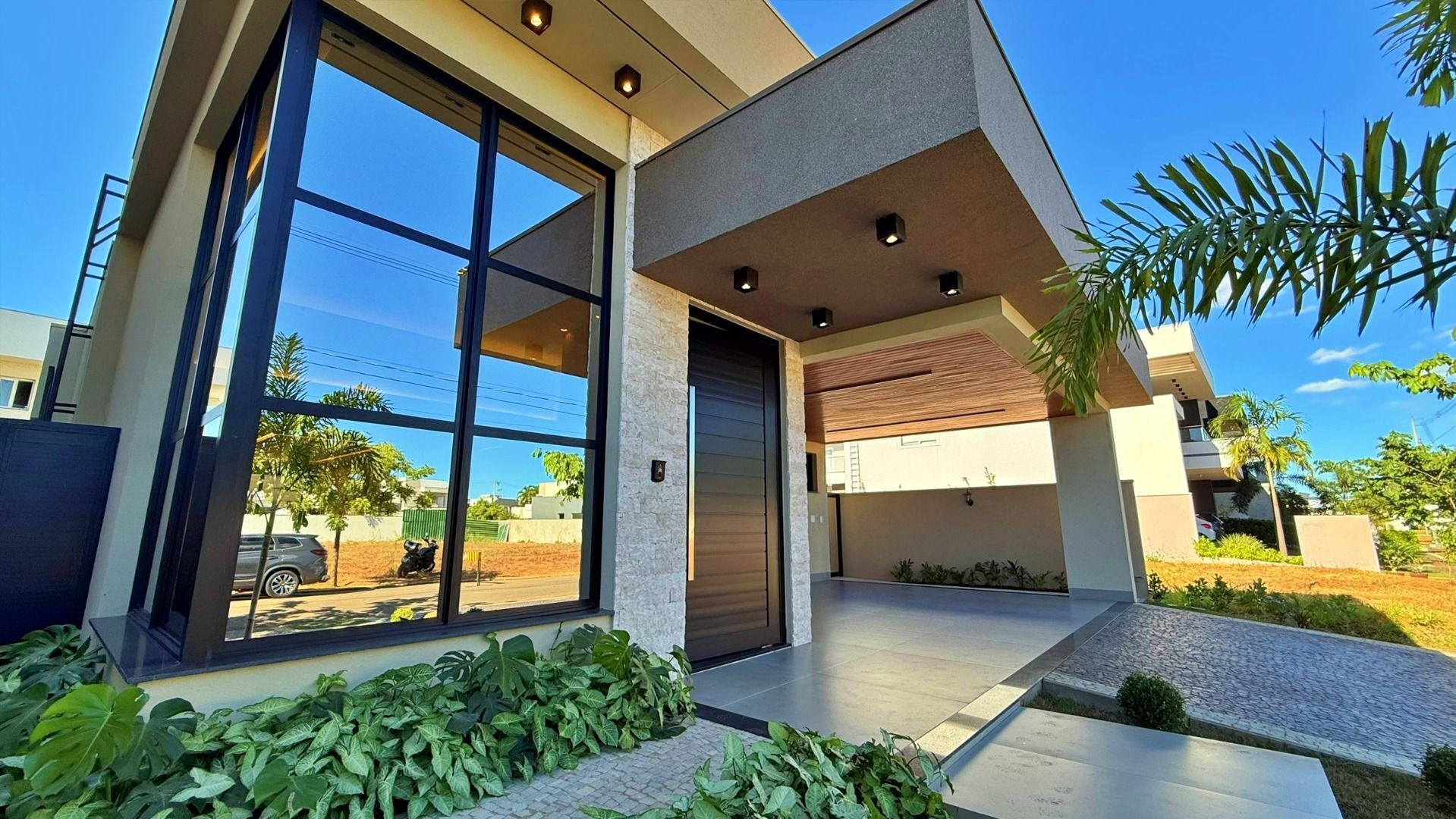 Casa 4 Suítes, 213 m² semi mobiliada à Venda no Condomínio Alphaville Palmas — foto