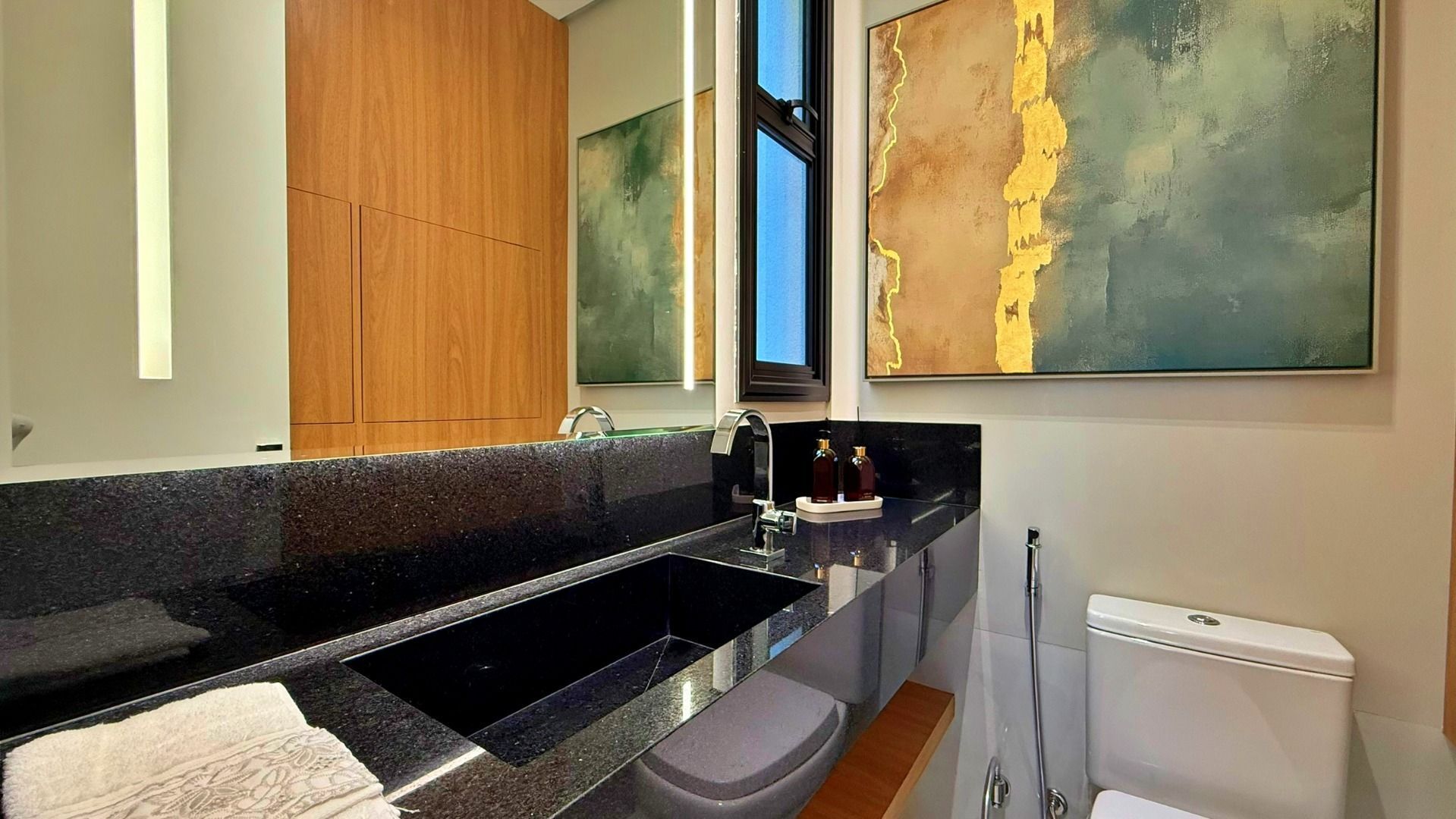 Casa 4 Suítes, 213 m² semi mobiliada à Venda no Condomínio Alphaville Palmas — foto