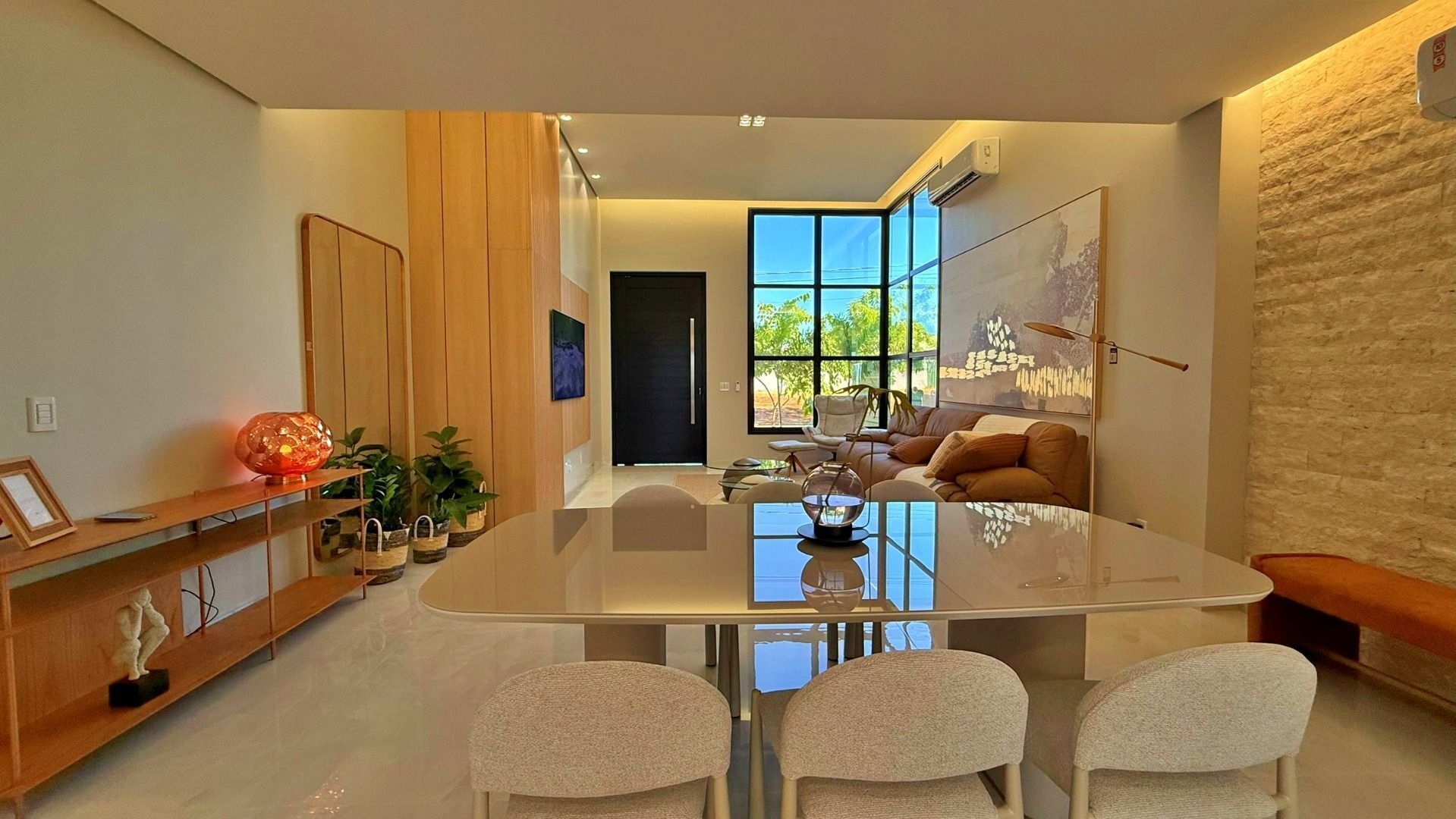 Casa 4 Suítes, 213 m² semi mobiliada à Venda no Condomínio Alphaville Palmas — foto