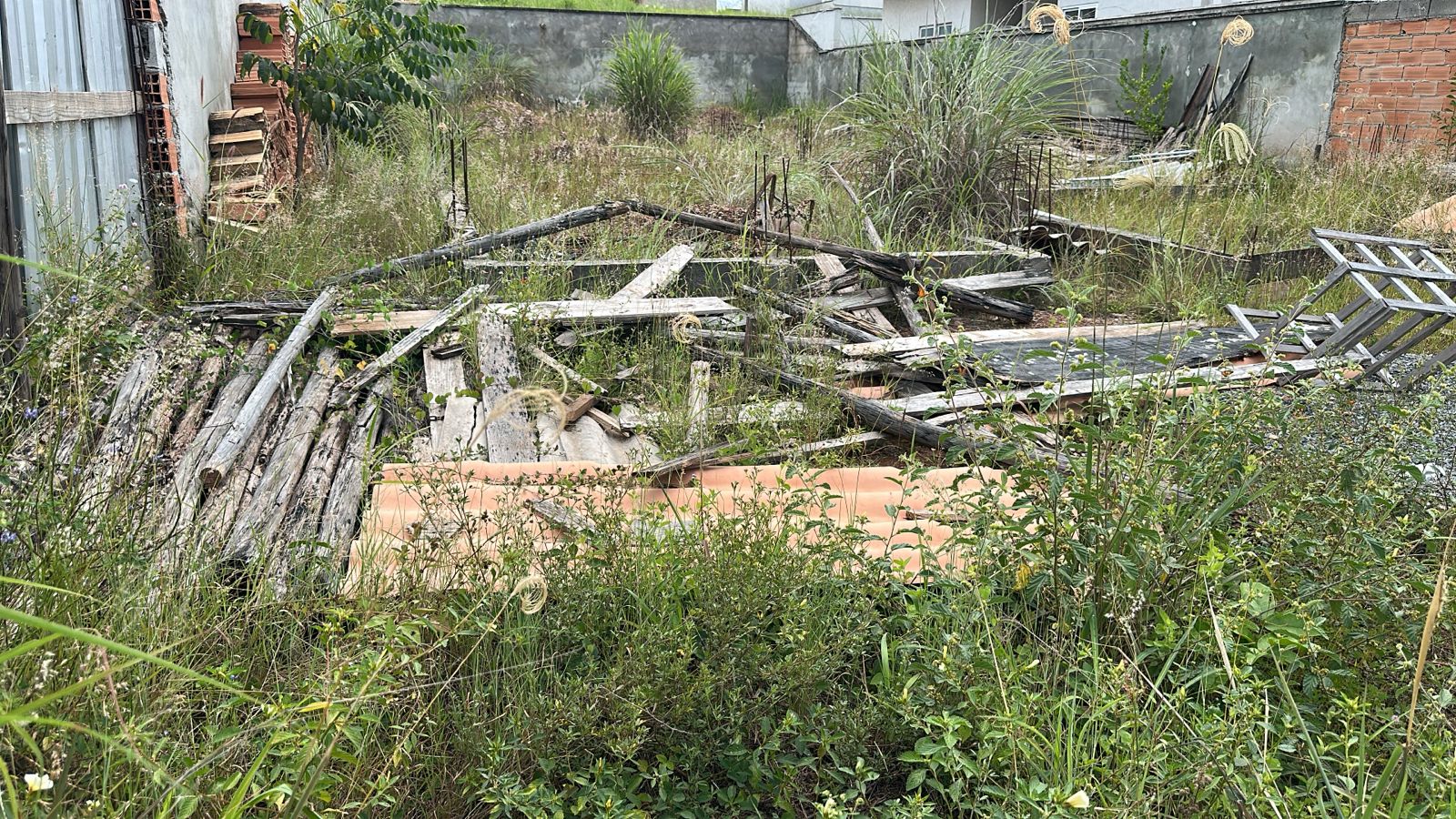 Lote para Venda no Condomínio Jardim Veneza - Senador Canedo/GO — foto