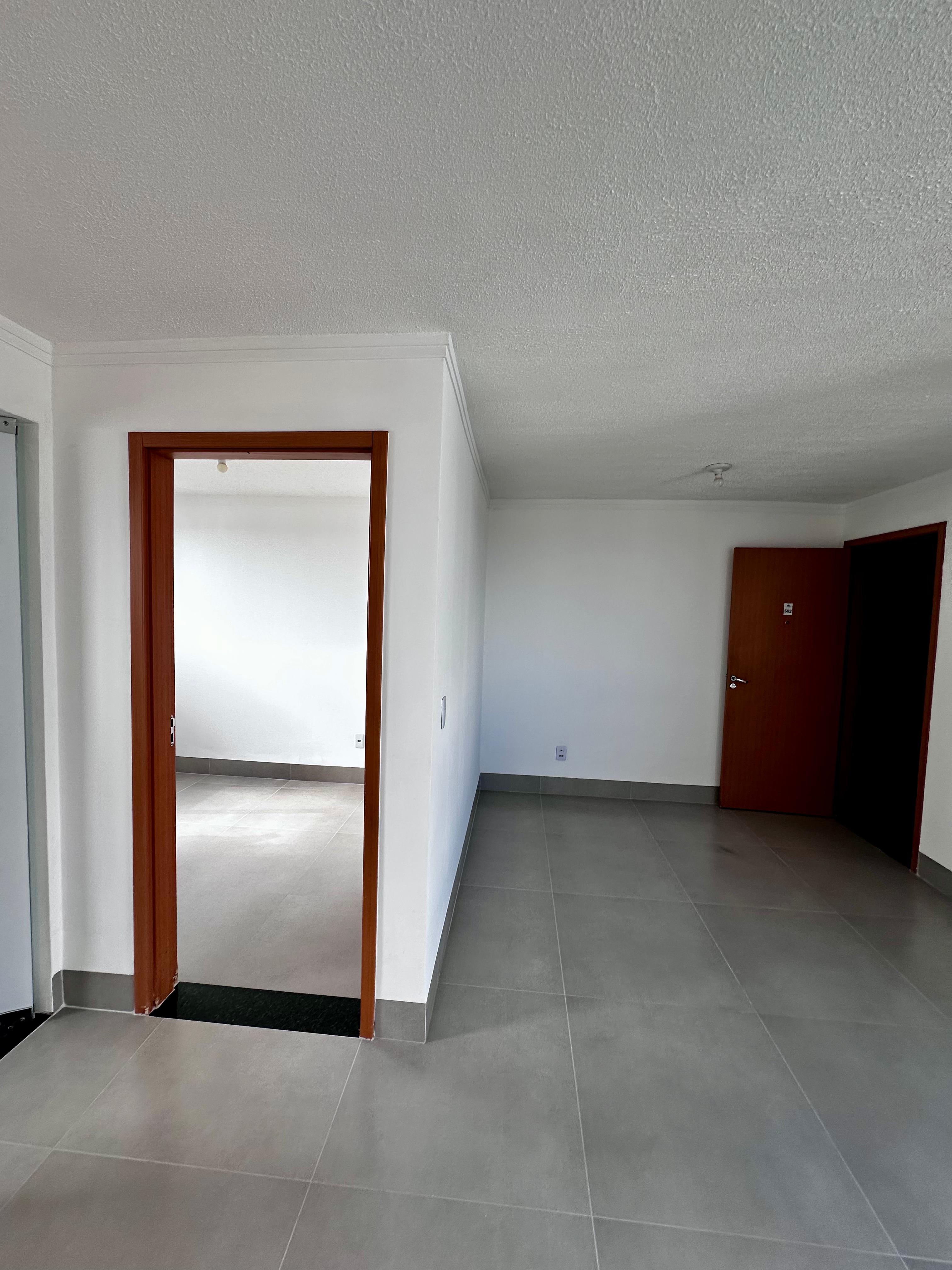 APARTAMENTO À VENDA NO RESIDENCIAL GRAN AMÉRICA - REFORMADO, ÚLTIMO ANDAR E NASCENTE — foto