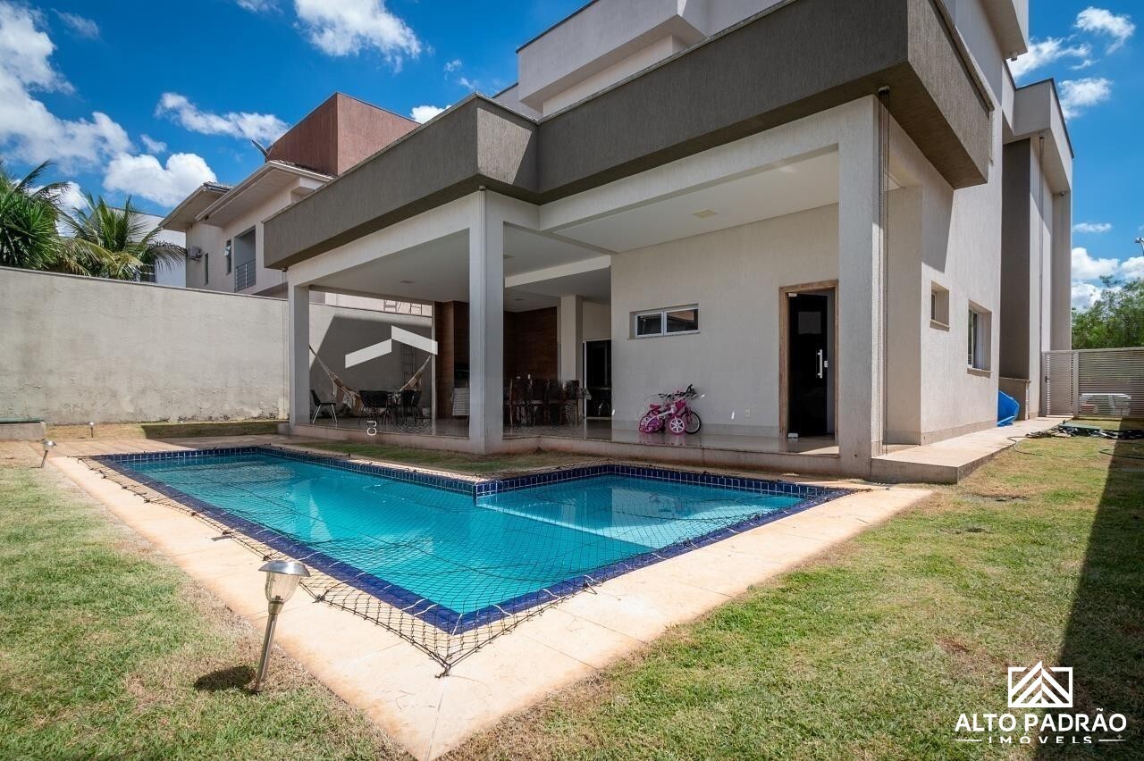Casa à venda no bairro Alphaville Flamboyant Residencial Araguaia em Goiânia/GO — foto
