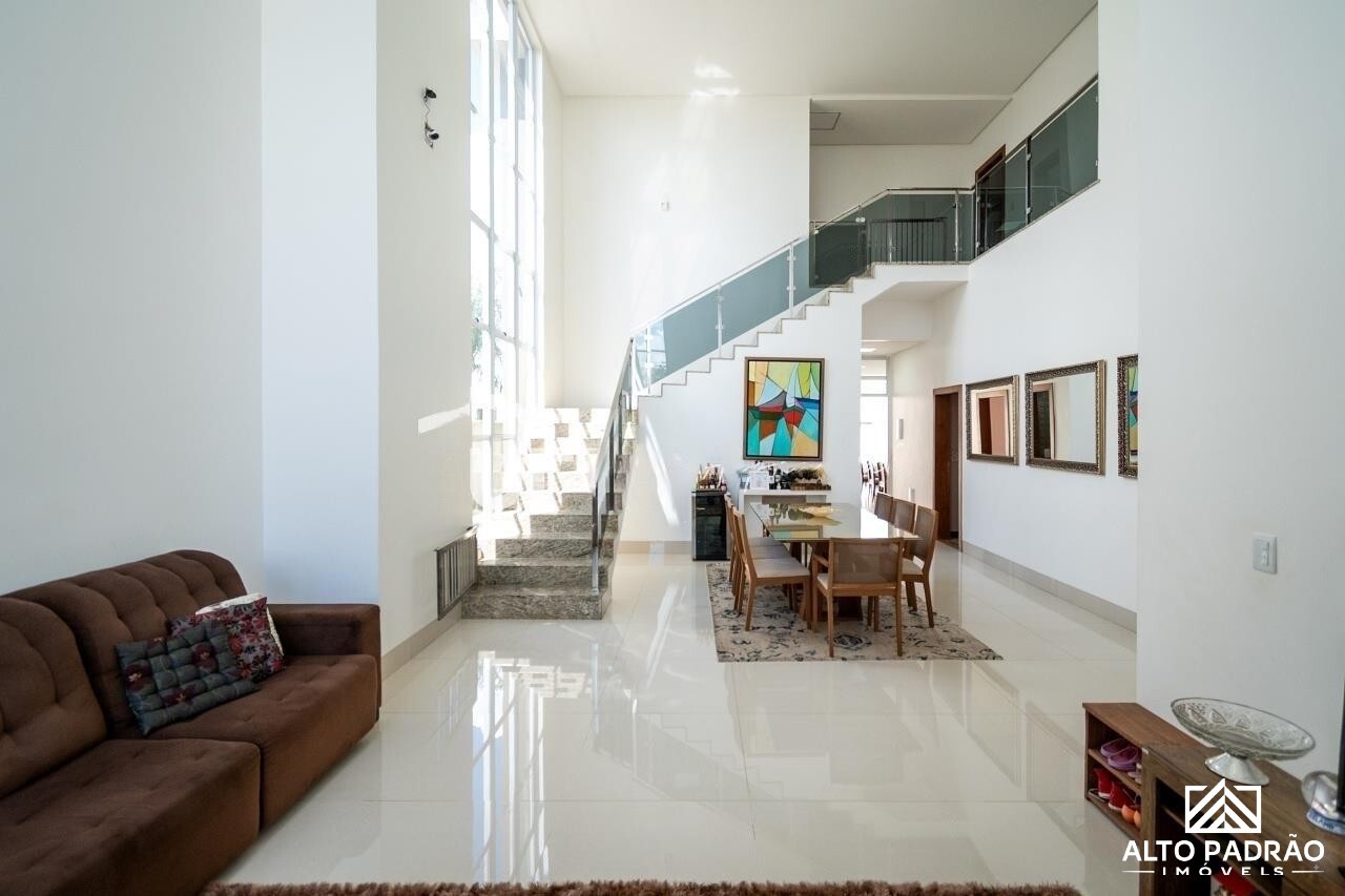 Casa à venda no bairro Alphaville Flamboyant Residencial Araguaia em Goiânia/GO — foto