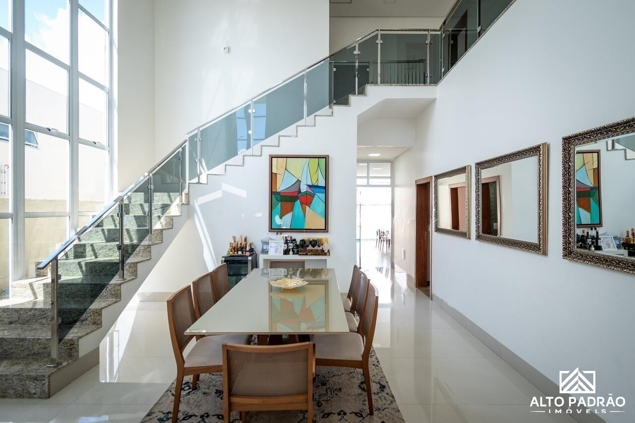 Casa à venda no bairro Alphaville Flamboyant Residencial Araguaia em Goiânia/GO — foto
