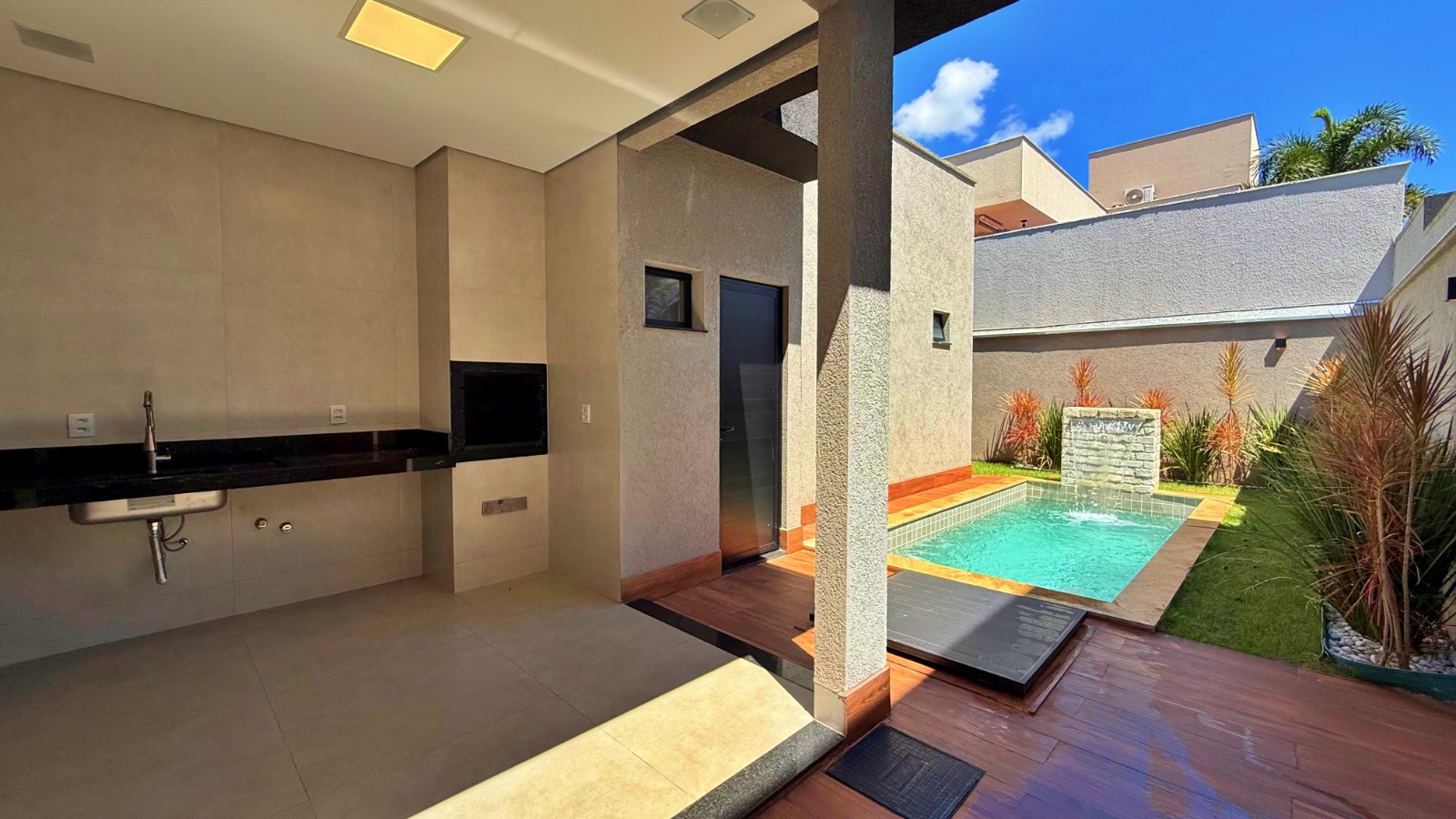 Casa Térrea à Venda - Condomínio Terras Alpha Residencial 1 | Senador Canedo - GO — foto