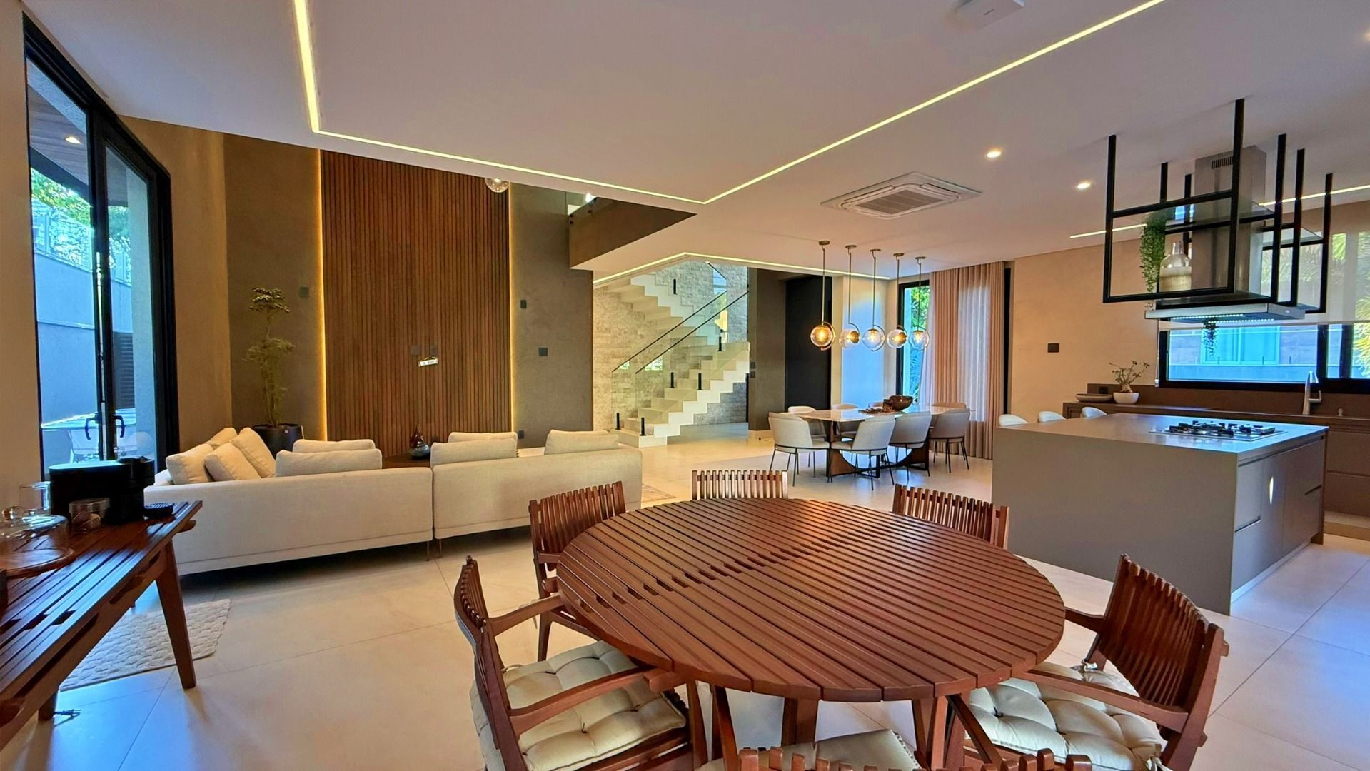 Sobrado 4 Quartos, 452 m² à Venda no Condomínio Mirante do Lago — foto