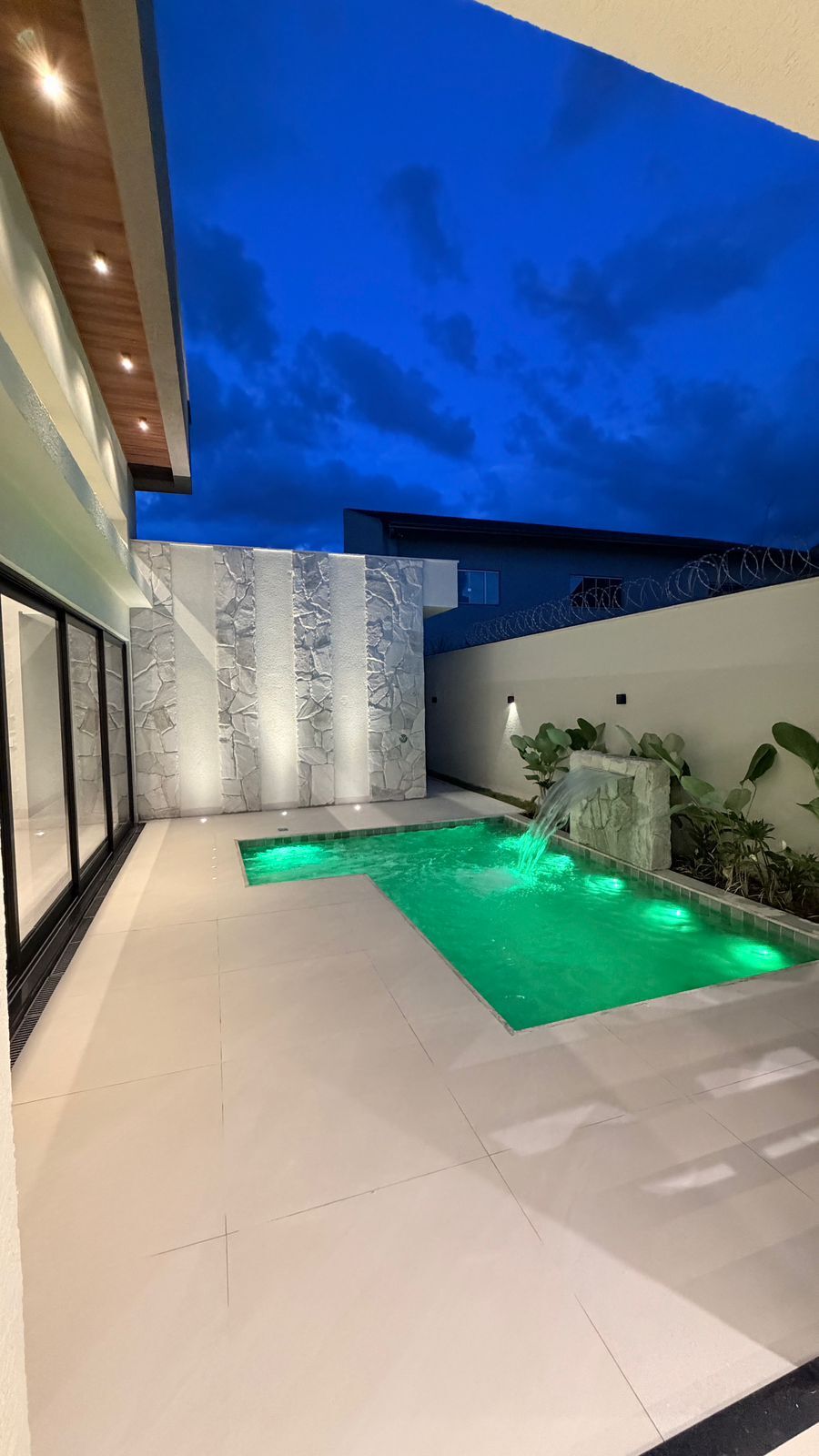 Casa, 4 quartos, 248 m² - Foto 9