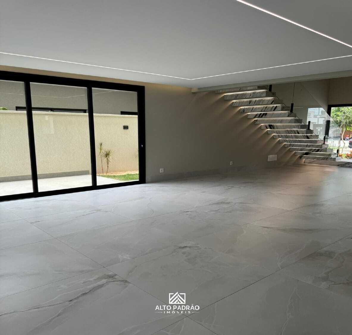 Casa à venda no bairro Jardim Cristal em Aparecida de Goiânia/GO — foto