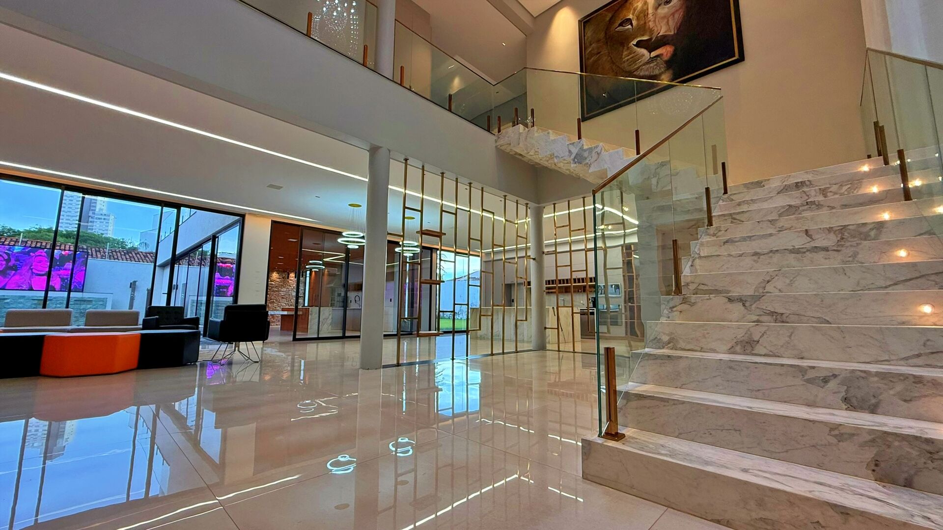Sobrado 5 Suítes, 669 m² c/ Lazer à Venda na 204 Sul — foto