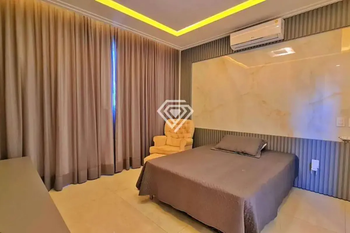 Sobrado Clássico 4 Suítes, 460 m² c/ Lazer à venda no Condomínio Aldeia do Sol — foto