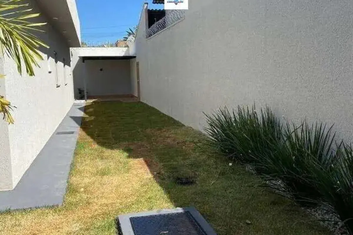 Casa 3 Quartos para Venda no Residencial Santa Fé I - Goiânia — foto