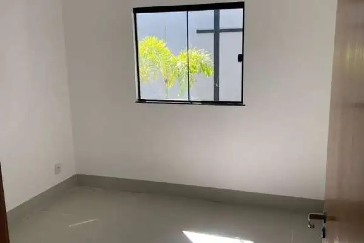 Casa 3 Quartos para Venda no Residencial Santa Fé I - Goiânia — foto