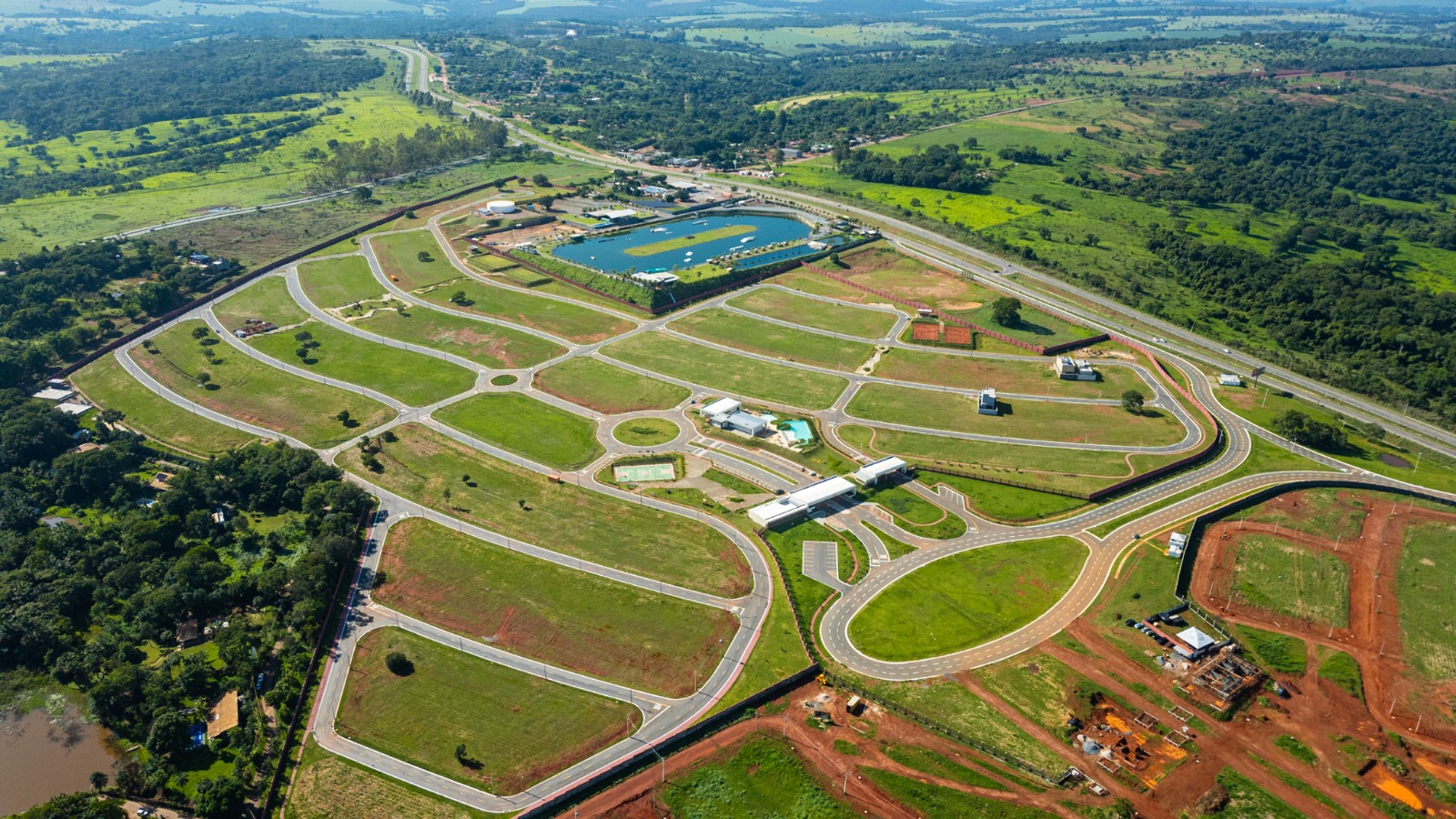 Condomínio Oasis Laguna | Condomínio Resort na GO-020 em Goiânia com Plano Construtor e Parcelamento em até 360x — foto