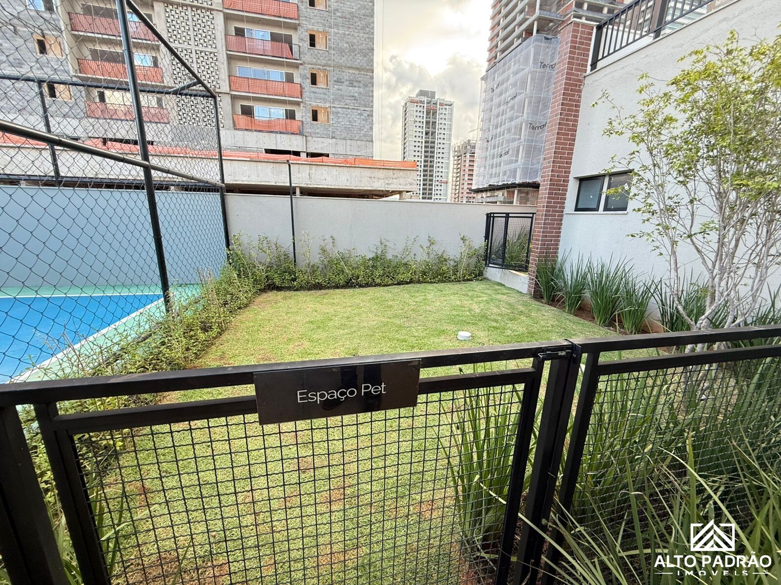 Apartamento à venda no bairro Setor Oeste em Goiânia/GO — foto