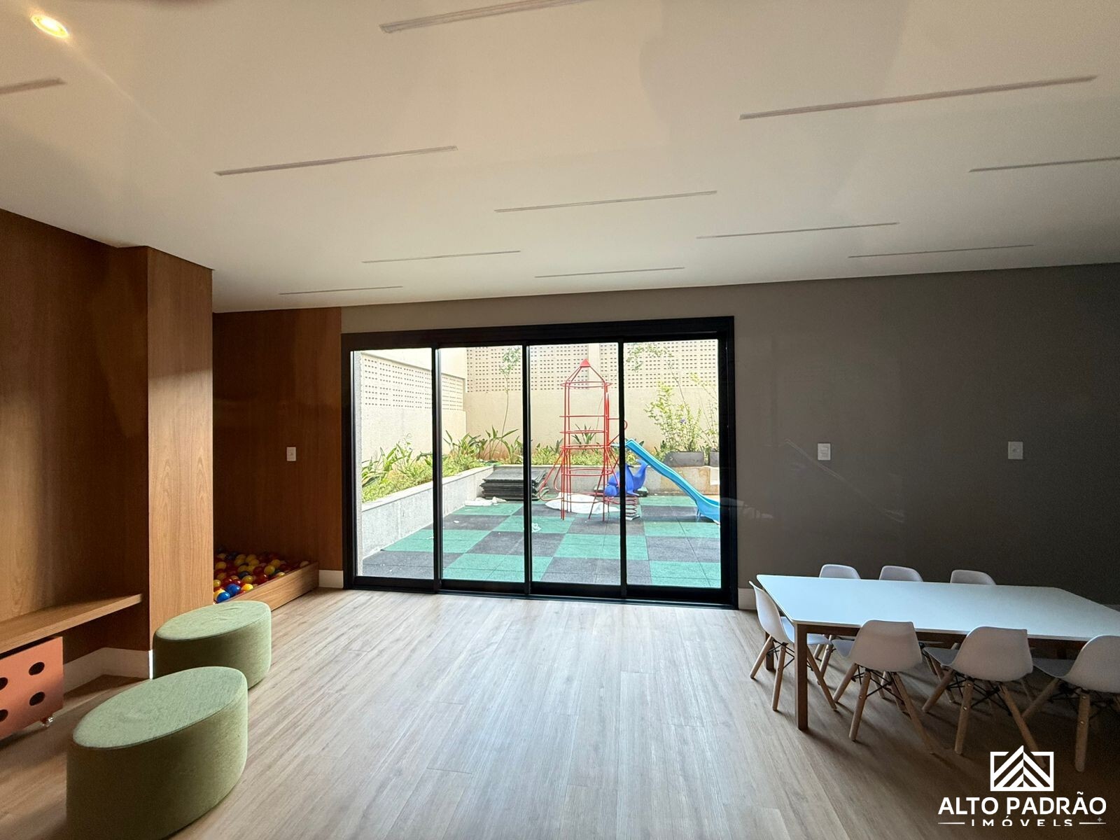 Apartamento à venda no bairro Setor Oeste em Goiânia/GO — foto