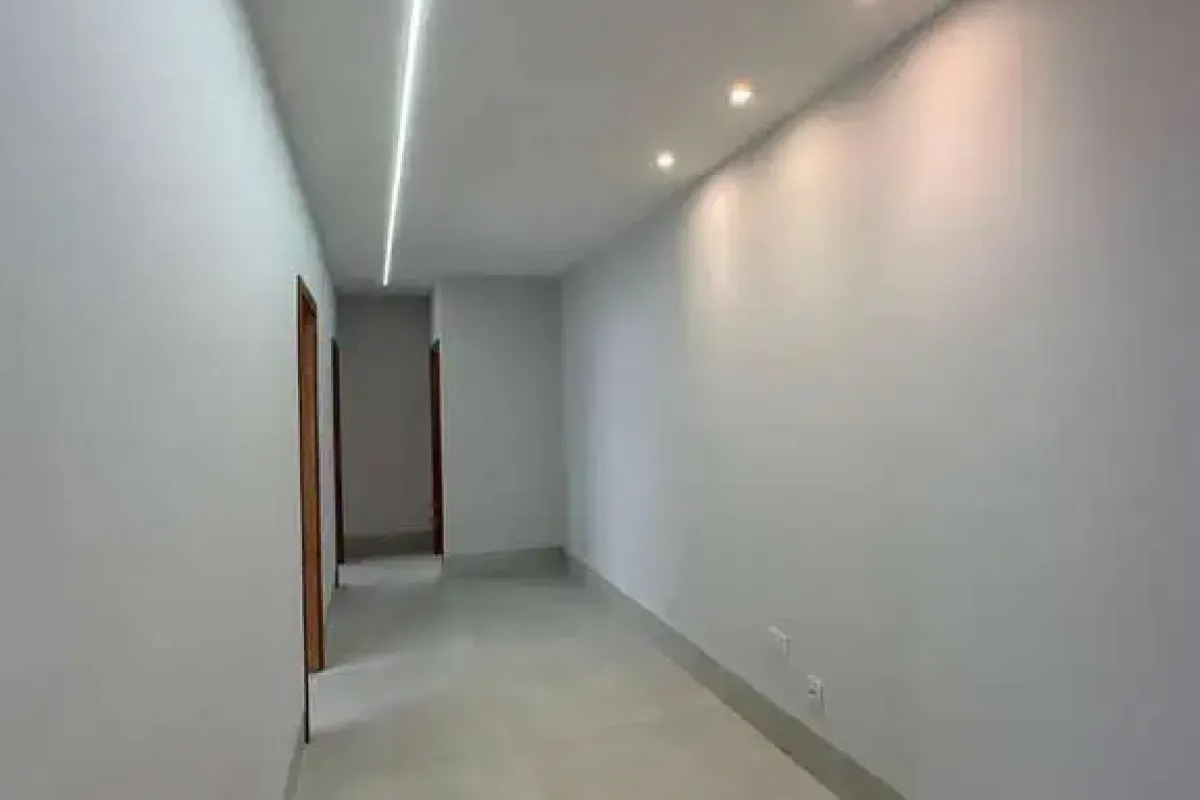 Mansão no Jardim Vila Boa - 4 Suítes, Piscina e Varanda Gourmet - Goiânia/GO — foto