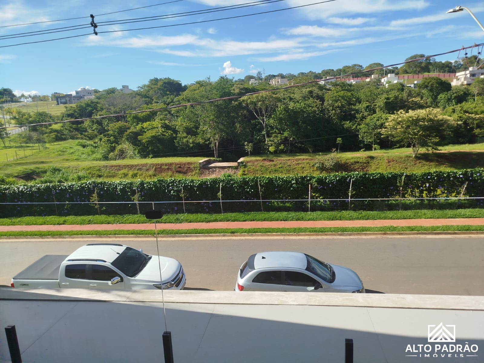 Casa à venda no bairro Jardins Capri em Senador Canedo/GO — foto