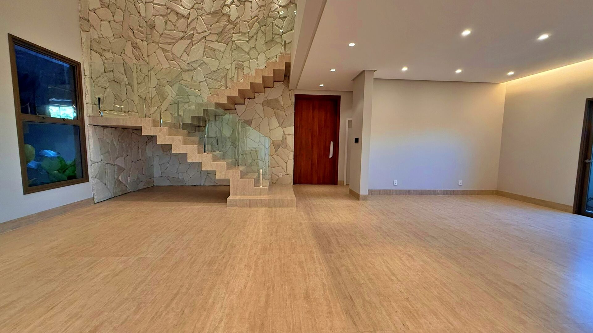 Sobrado 5 Suítes, 370 m² c/ Lazer à Venda no Condomínio Alphaville Palmas — foto