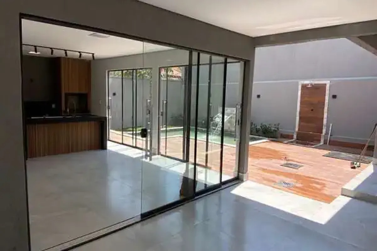 Casa de Alto Padrão à Venda - Cidade Satélite São Luiz, Aparecida de Goiânia/GO — foto