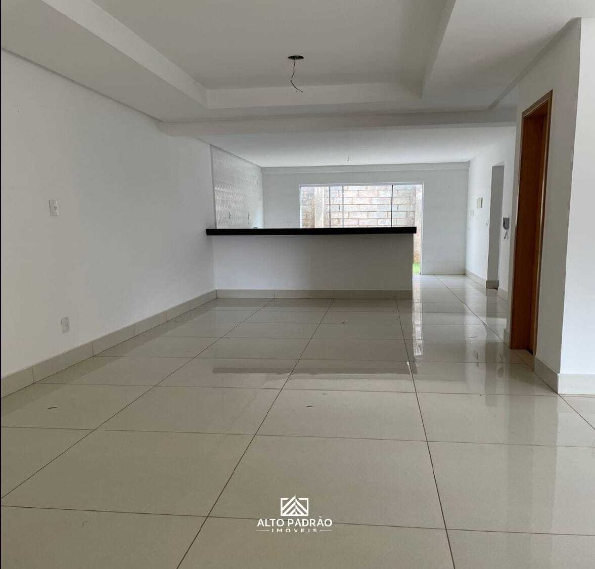 Casa, 3 quartos, 160 m² - Foto 2