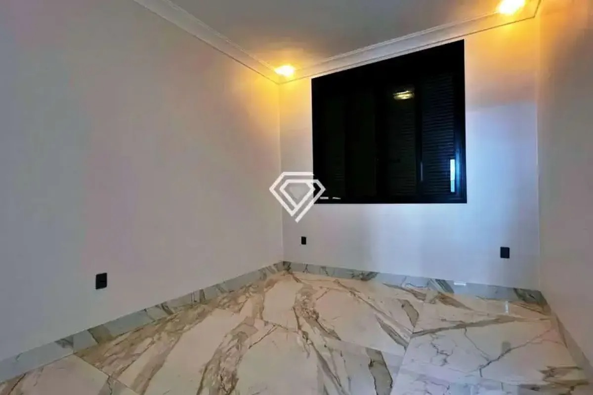 Casa 4 Suítes, 222 m² c/ lazer à venda no Condomínio Alphaville — foto