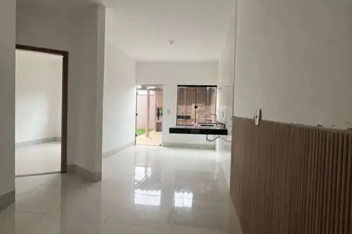 Casa 3 Quartos para Venda no Jardim Caravelas - Goiânia — foto