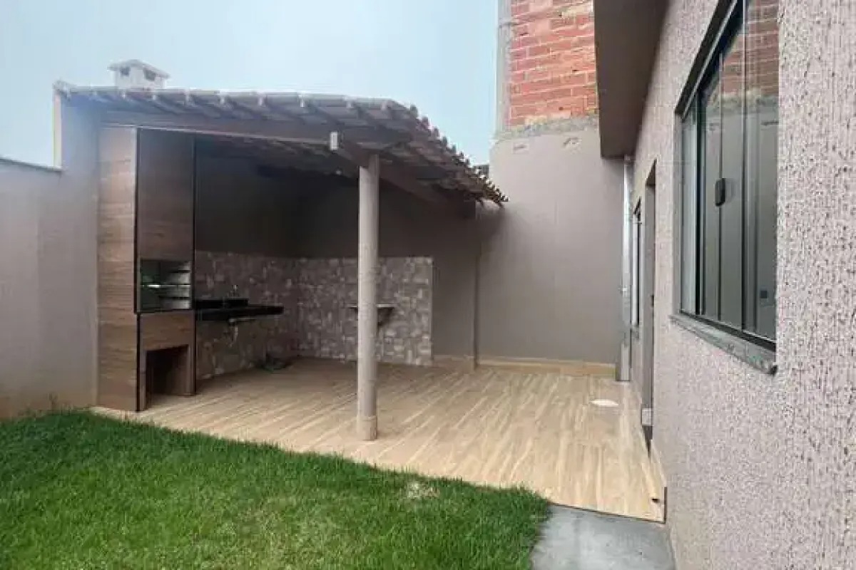 Casa 3 Quartos para Venda no Jardim Caravelas - Goiânia — foto
