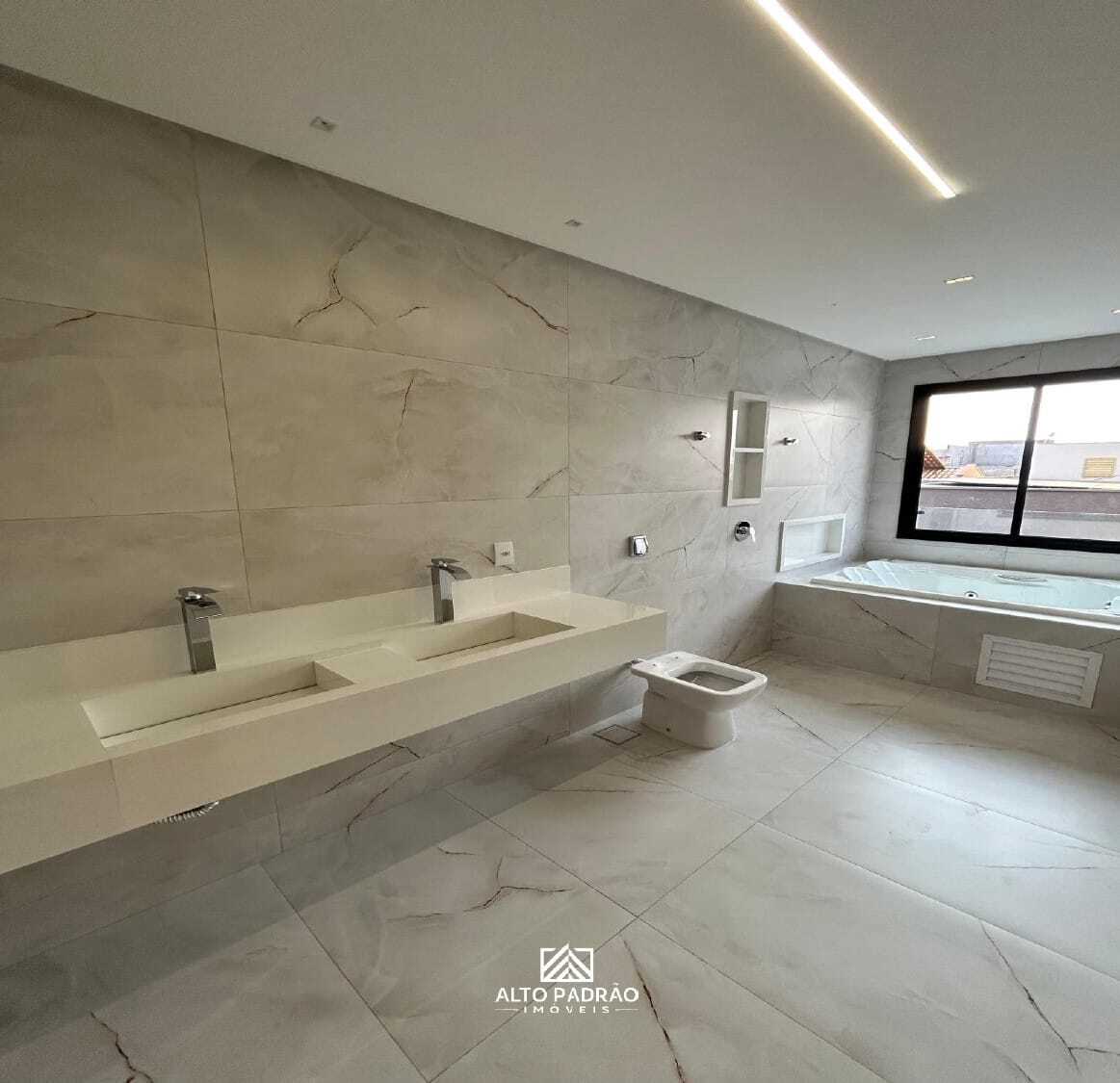 Casa à venda no bairro Residencial Goiânia Golfe Clube em Goiânia/GO — foto