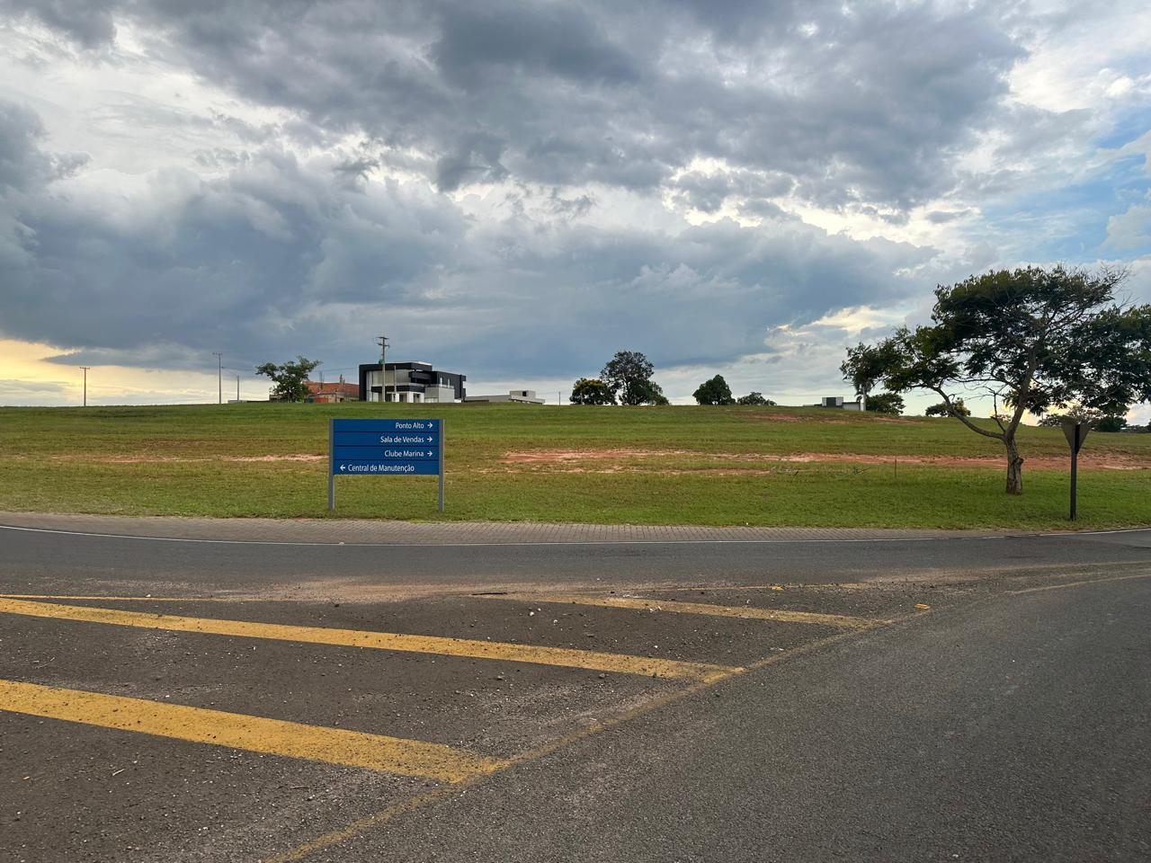 Lote para Venda - Riviera de Santa Cristina XIII - Setor Marina, Paranapanema/SP — foto