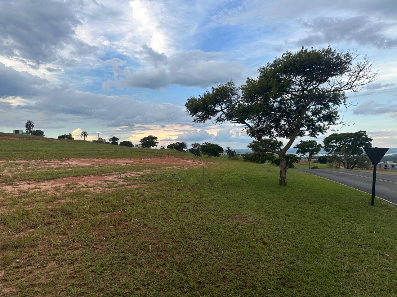 Lote para Venda - Riviera de Santa Cristina XIII - Setor Marina, Paranapanema/SP — foto