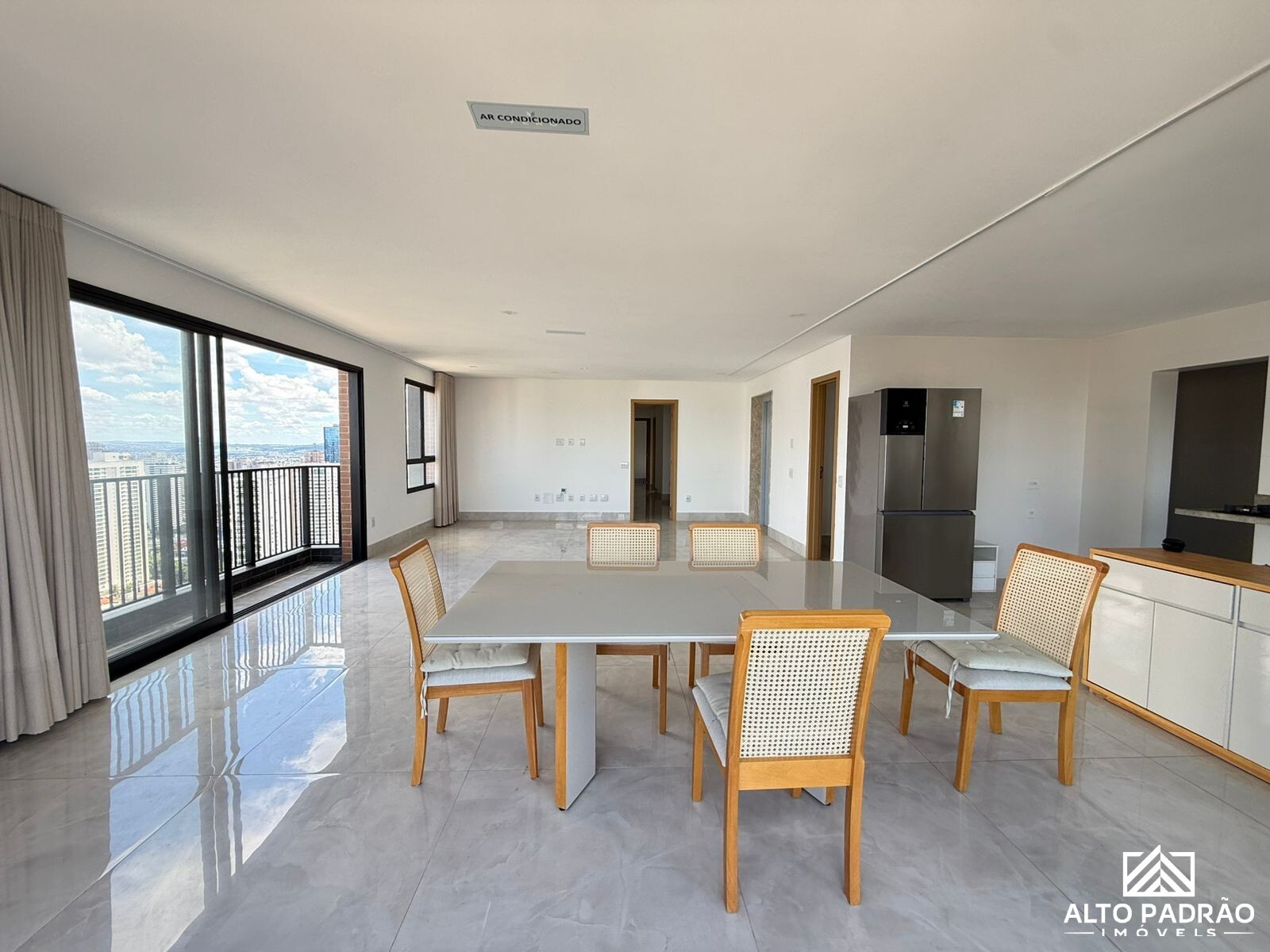 Apartamento à venda no bairro Setor Marista em Goiânia/GO — foto