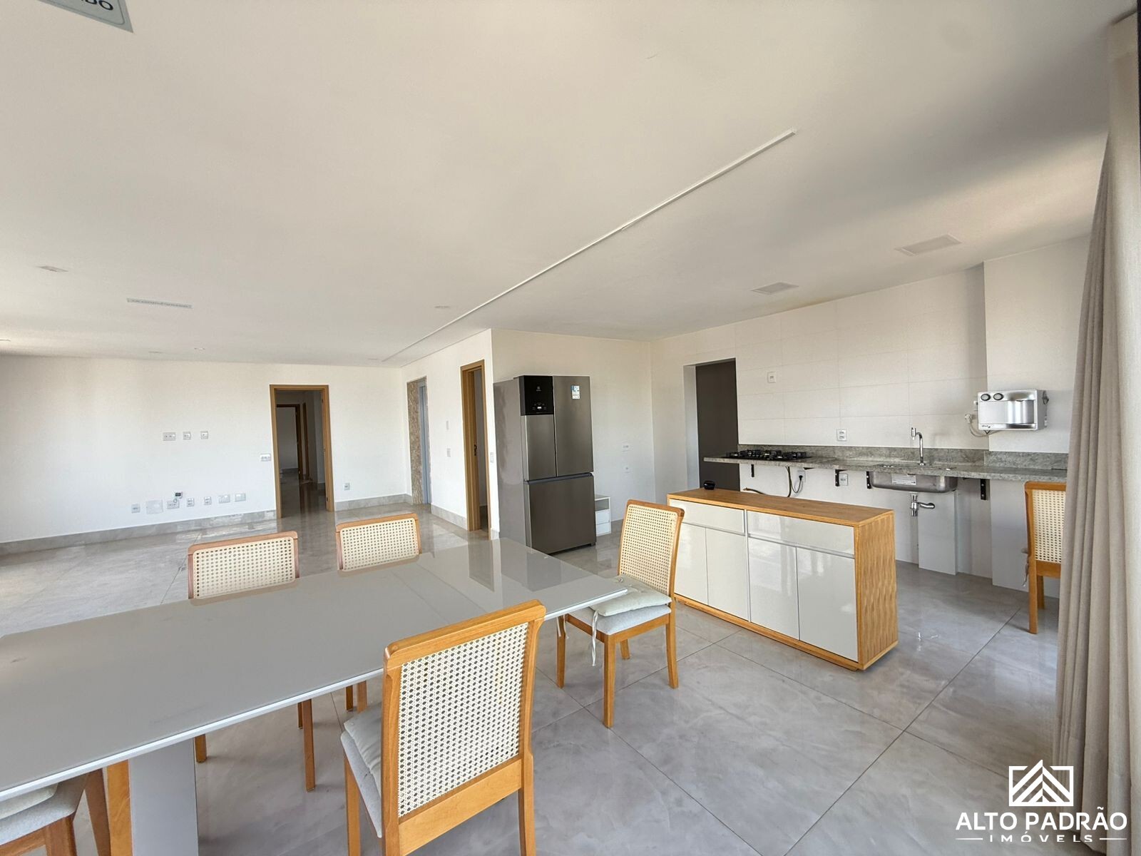 Apartamento à venda no bairro Setor Marista em Goiânia/GO — foto