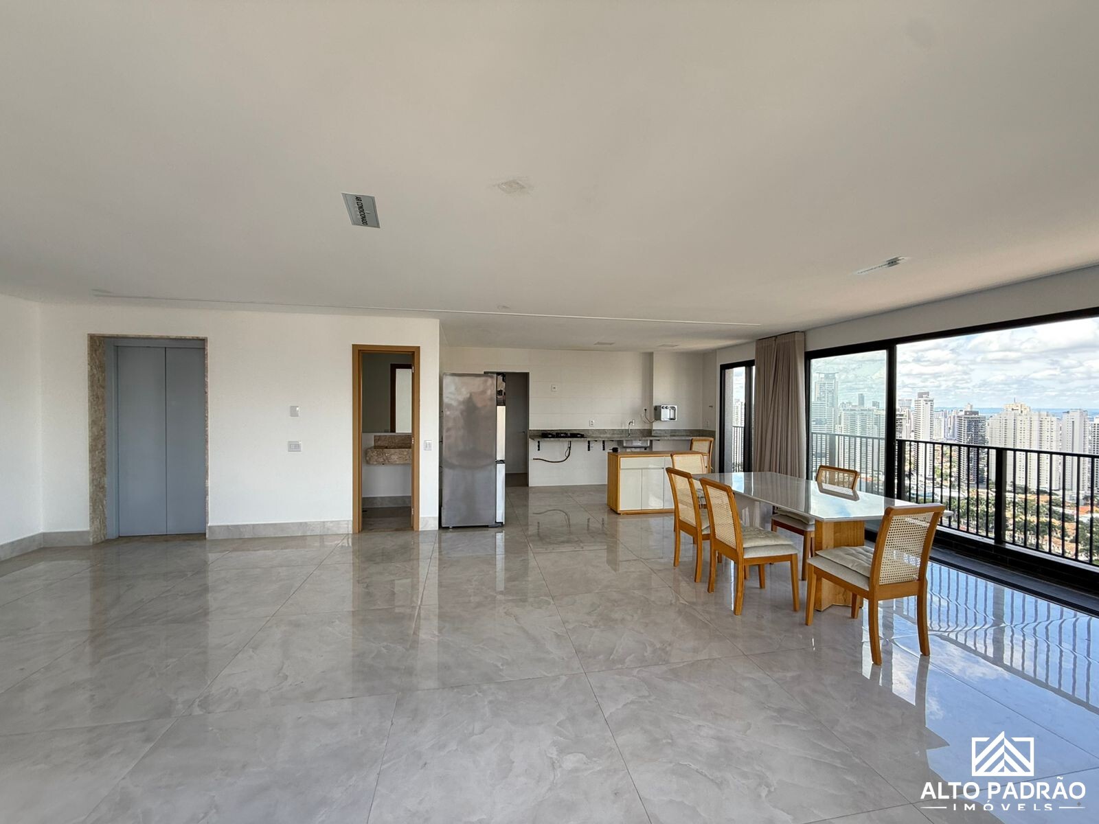 Apartamento à venda no bairro Setor Marista em Goiânia/GO — foto