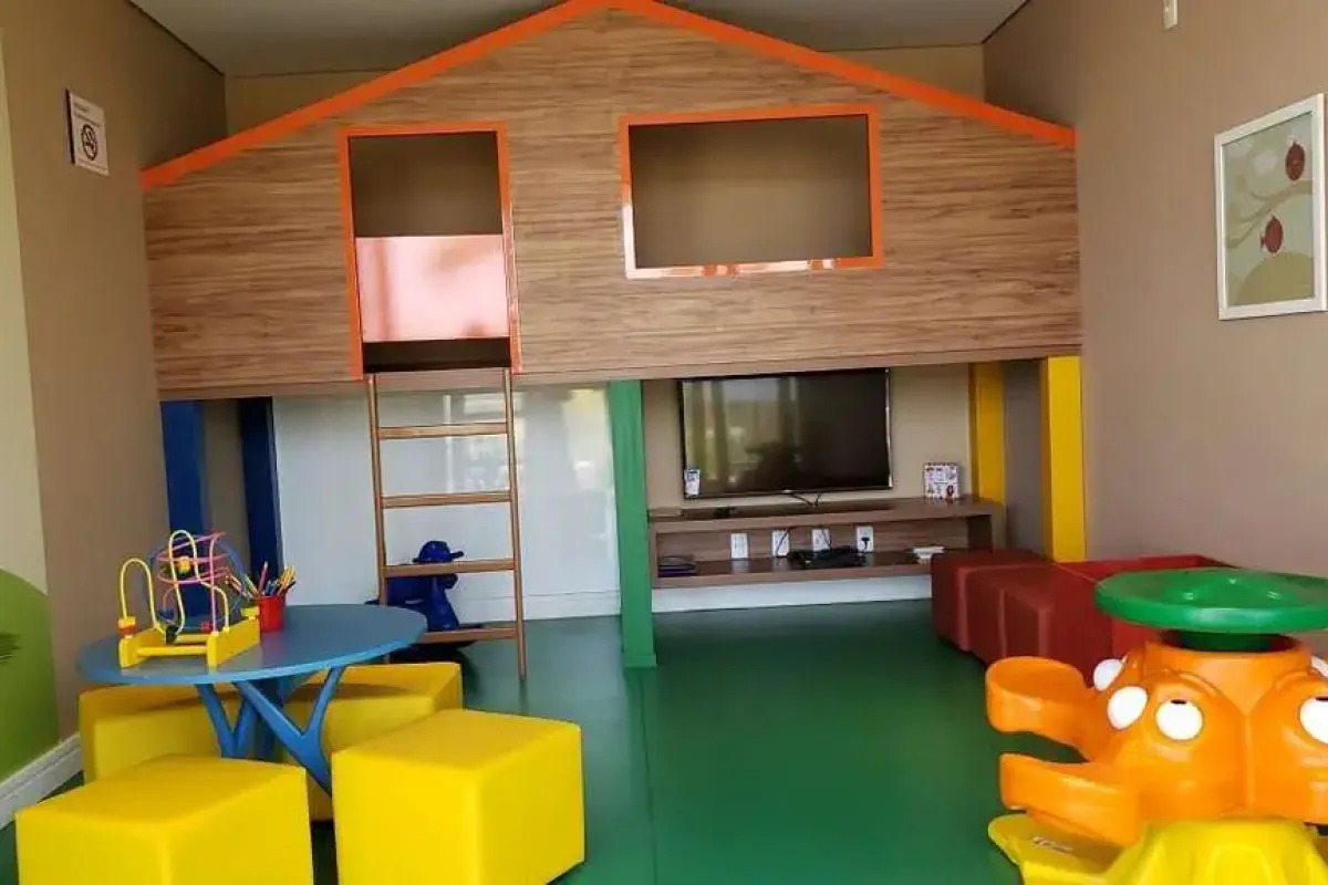 Sobrado de Luxo 5 Suítes, 370 m² c/ Lazer à Venda no Condomínio Alphaville — foto