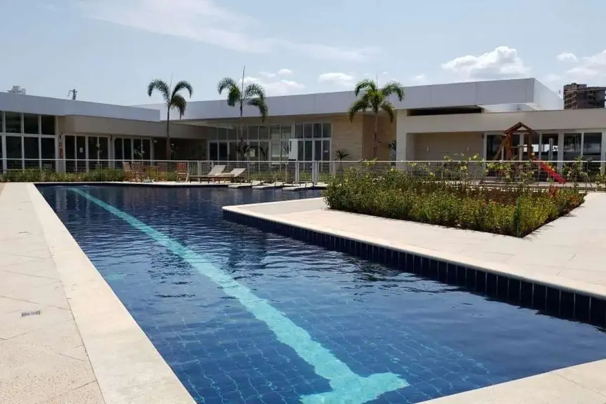 Sobrado de Luxo 5 Suítes, 370 m² c/ Lazer à Venda no Condomínio Alphaville — foto