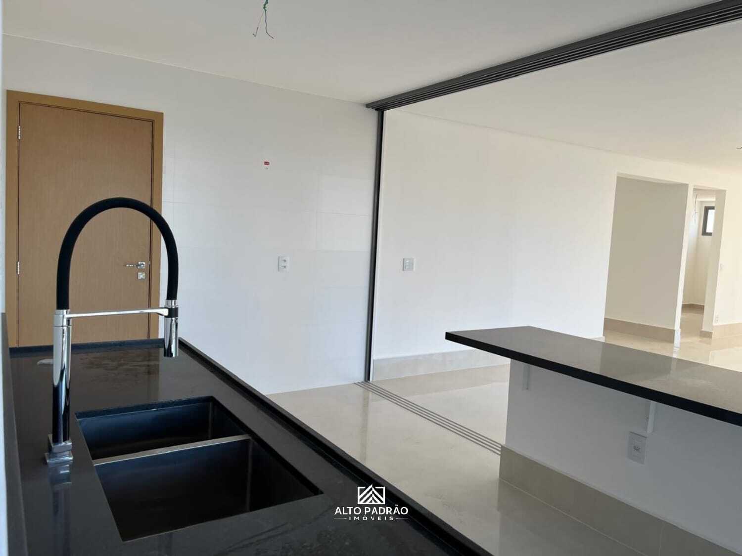 Casa, 4 quartos, 226 m² - Foto 5