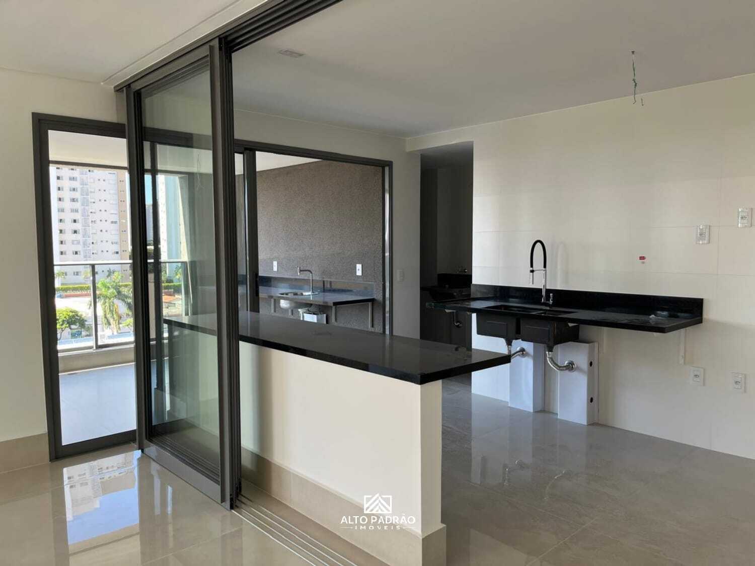 Casa, 4 quartos, 226 m² - Foto 3