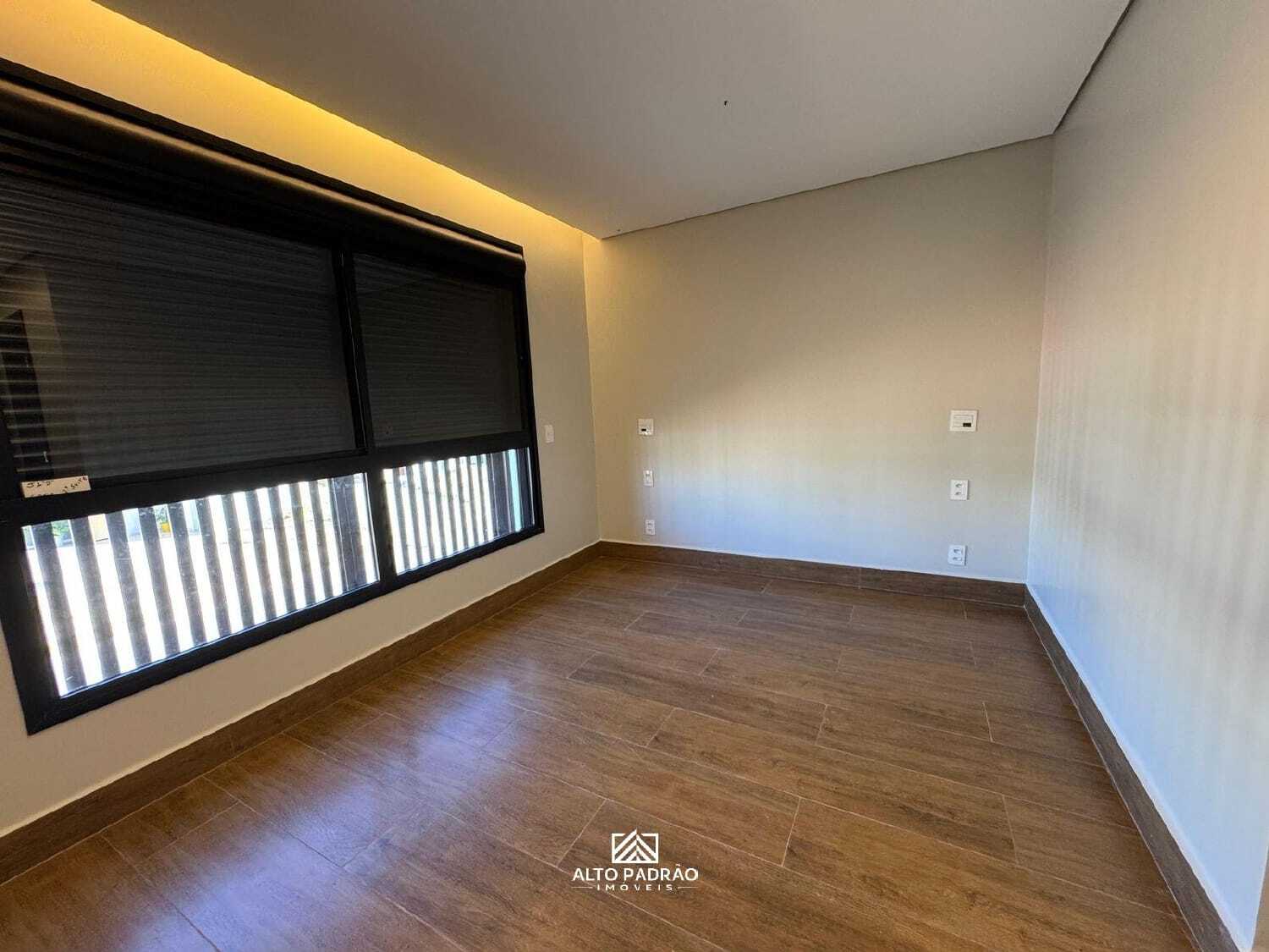 Casa, 3 quartos, 244 m² - Foto 5