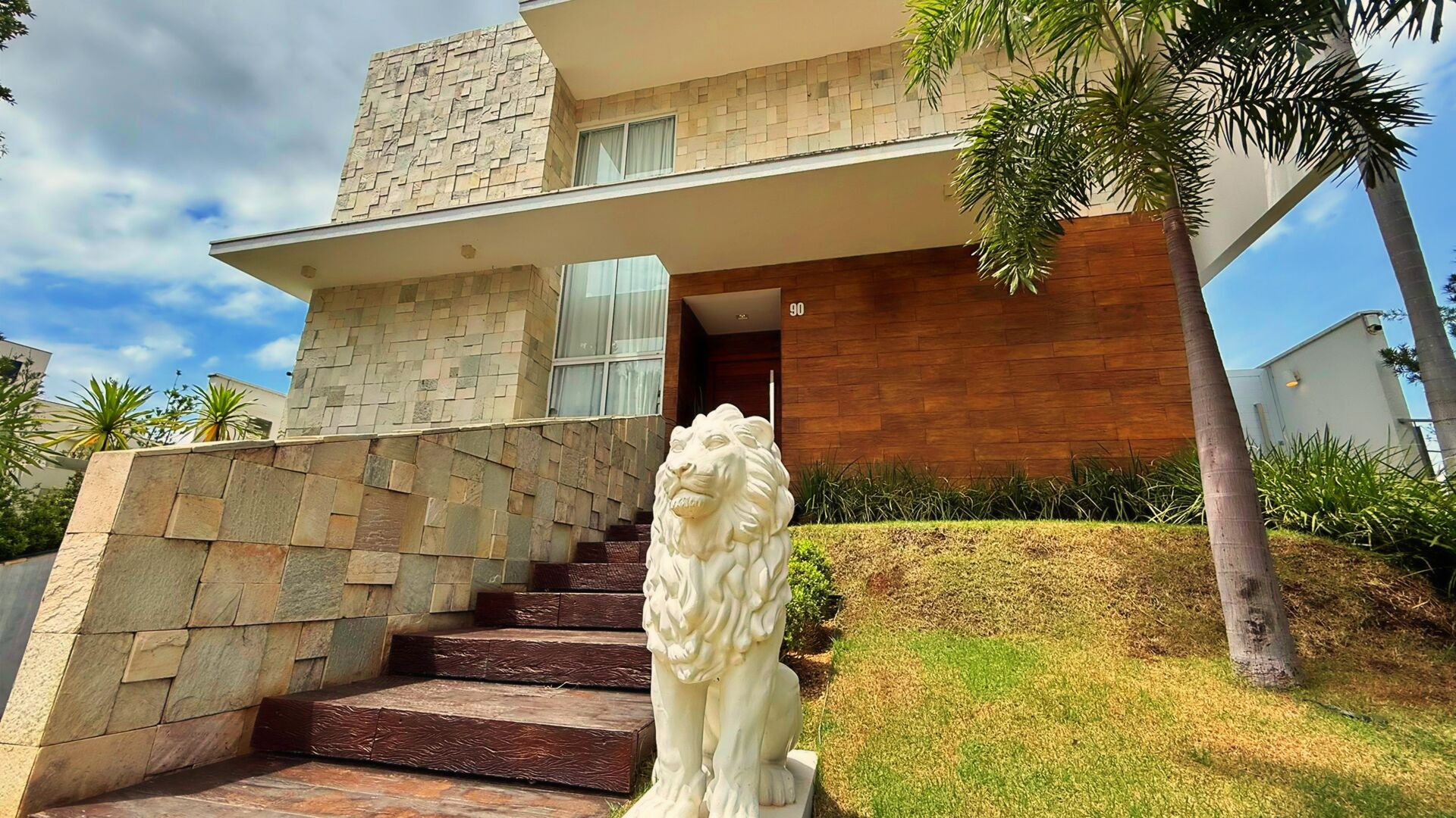 Sobrado 6 Suítes, 521 m² à Venda no Condomínio Privillege — foto