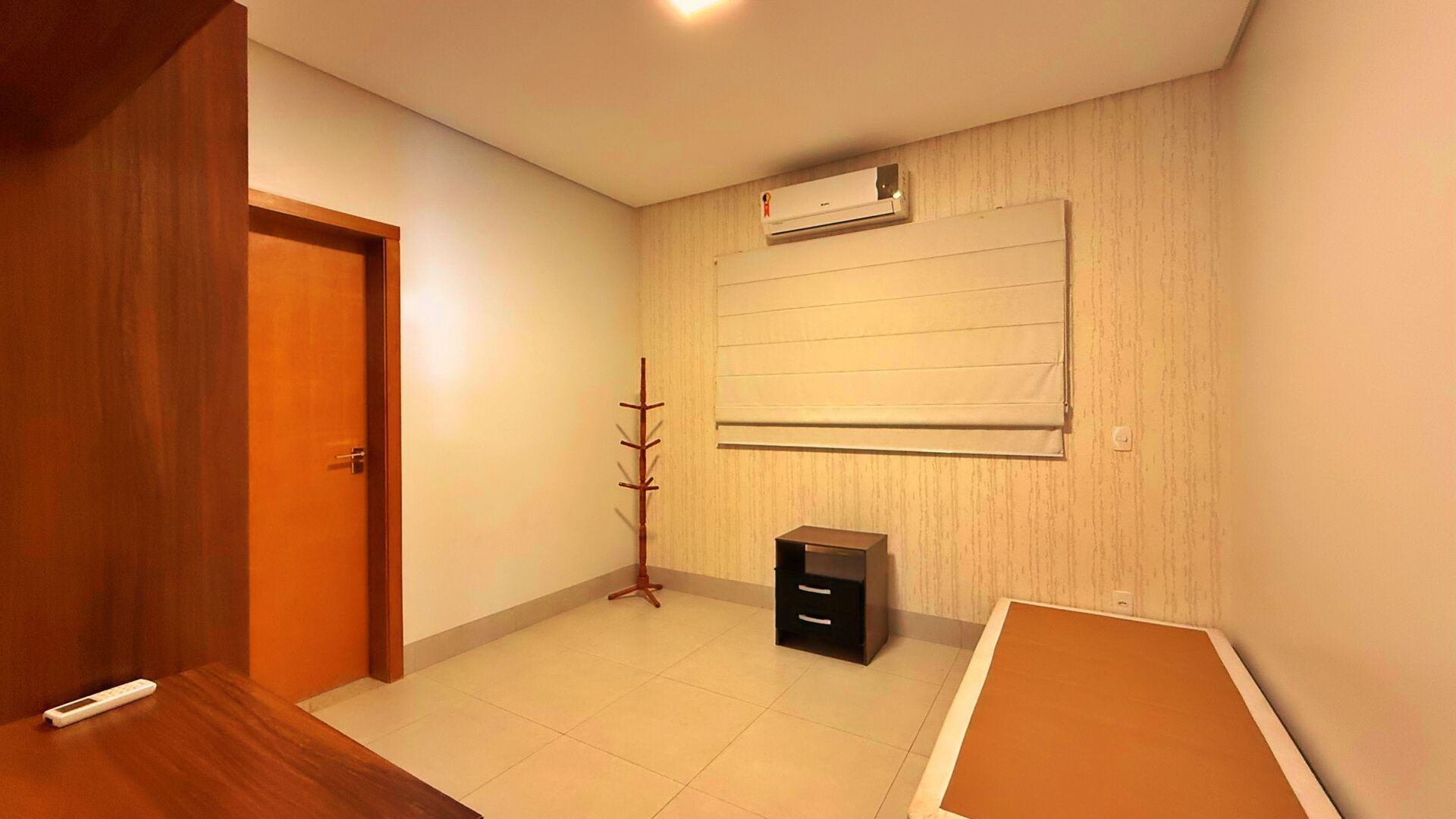 Sobrado 6 Suítes, 521 m² à Venda no Condomínio Privillege — foto