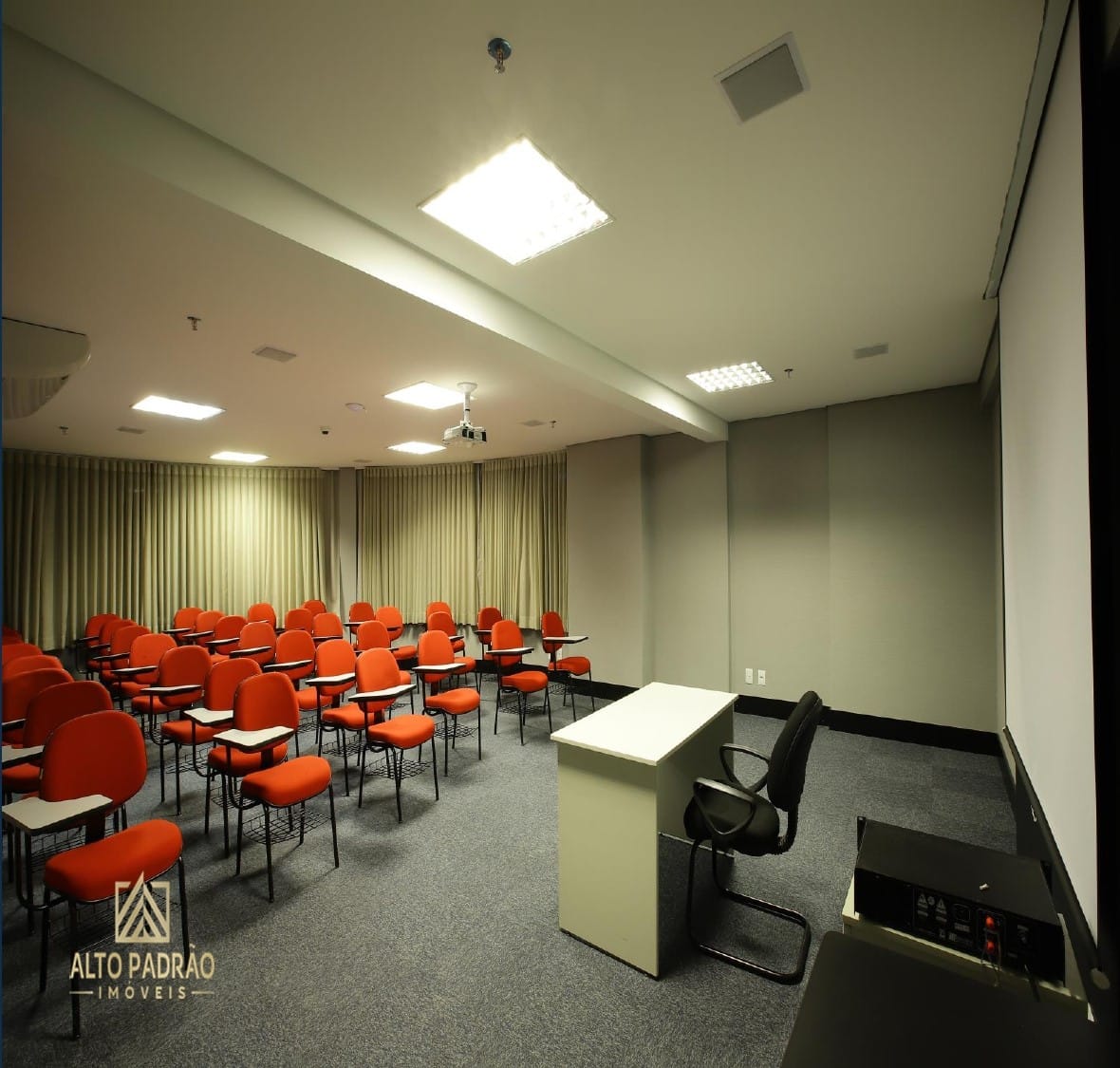 833-Apartamento com 01 suíte , lazer completo à venda 32m² por R$ 412.000,00 no  Setor Marista, Goi — foto