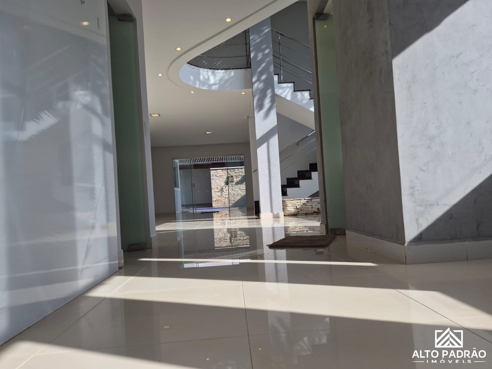 Casa, 3 quartos, 2518 m² - Foto 12