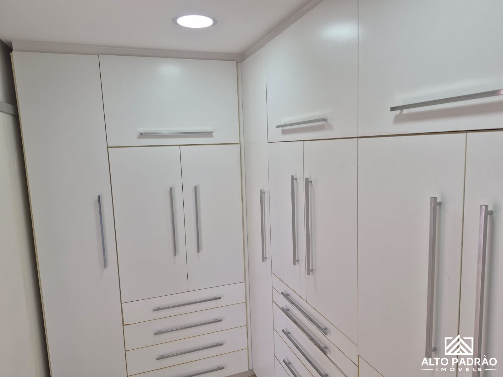 Casa, 3 quartos, 2518 m² - Foto 18